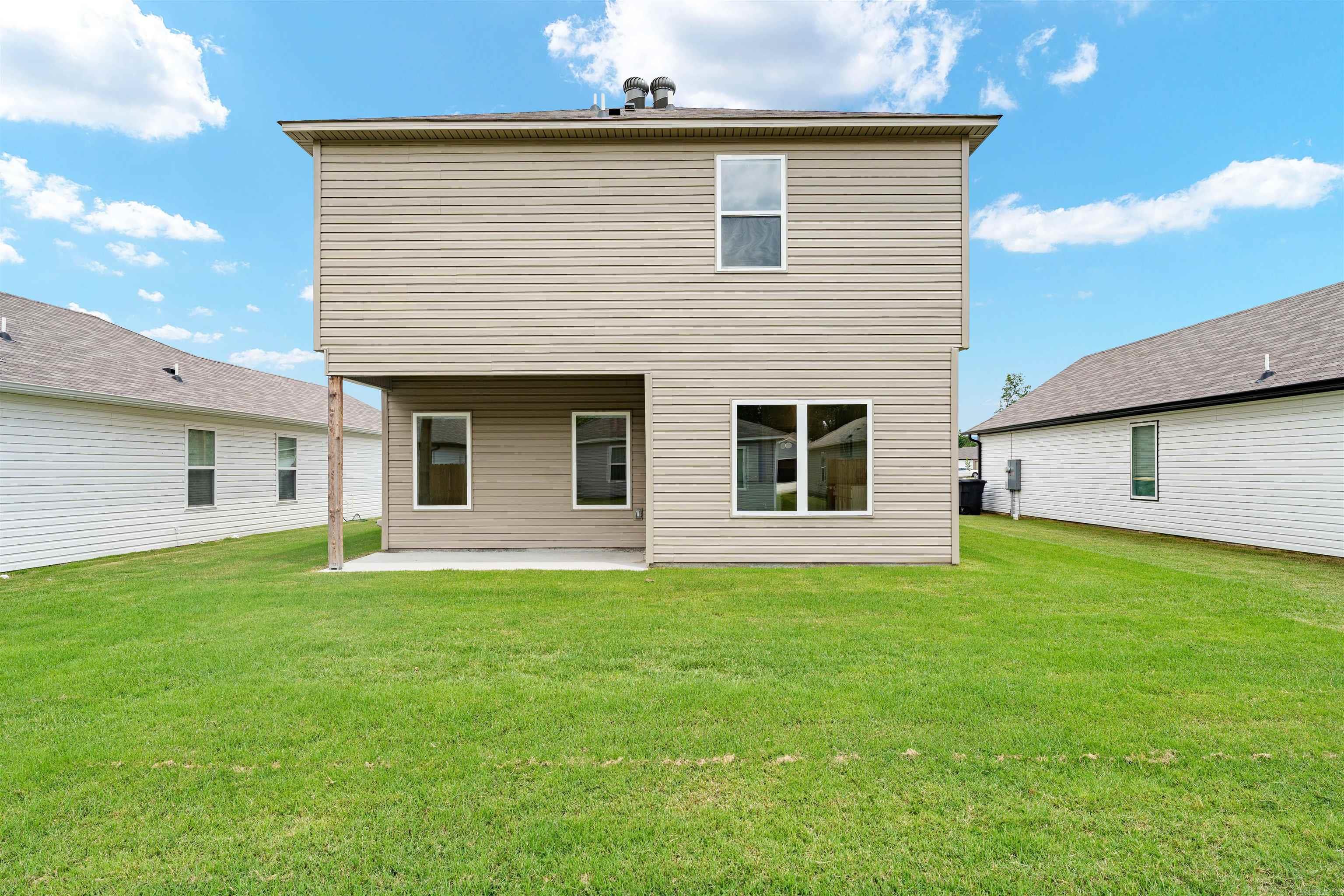 WHITE OAK CROSSING - Residential