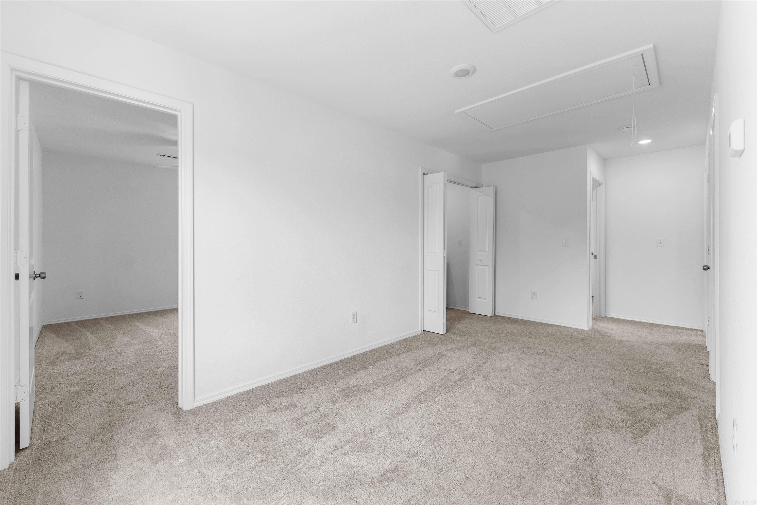 WHITE OAK CROSSING - Residential