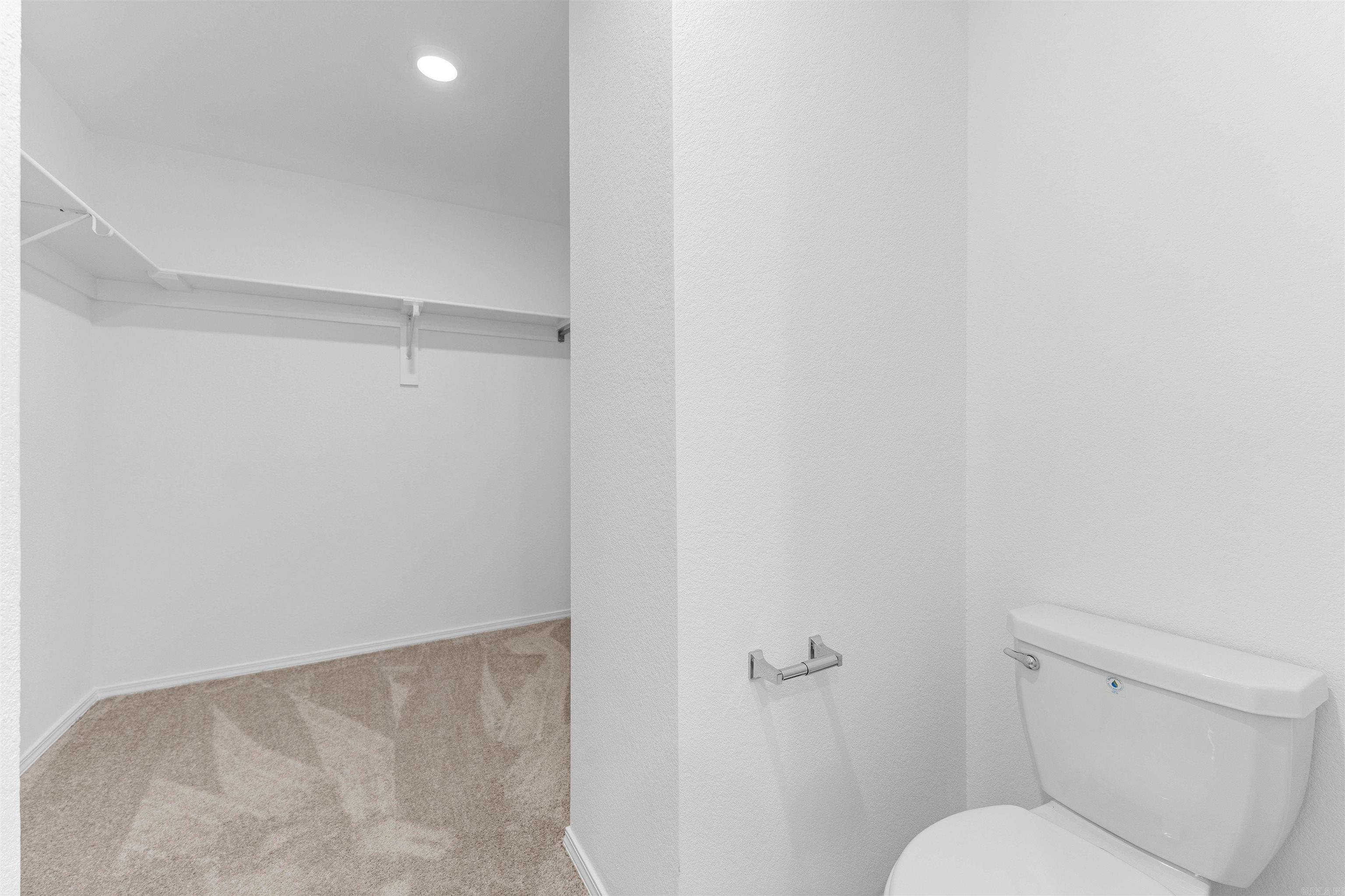 WHITE OAK CROSSING - Residential