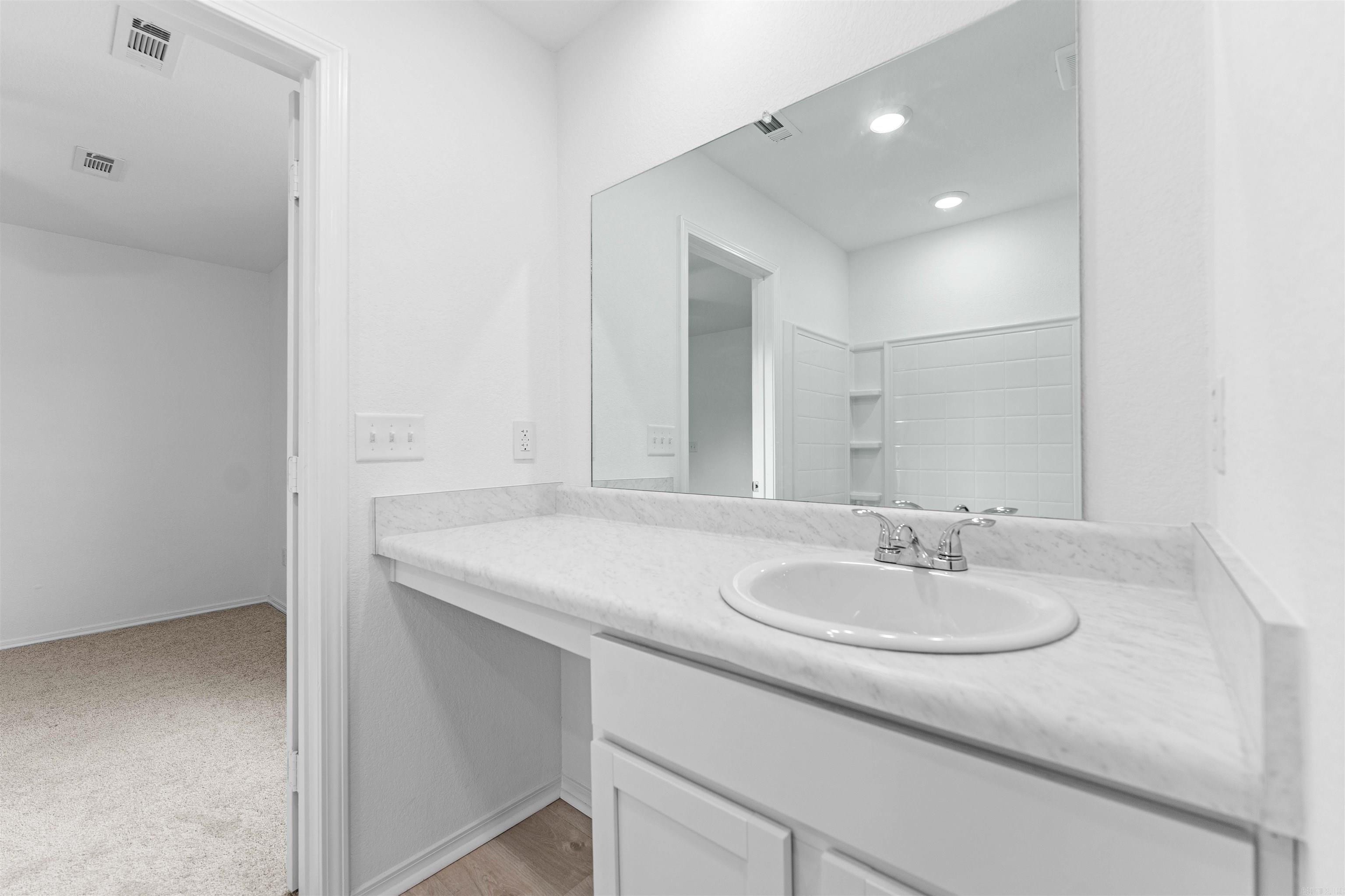 WHITE OAK CROSSING - Residential