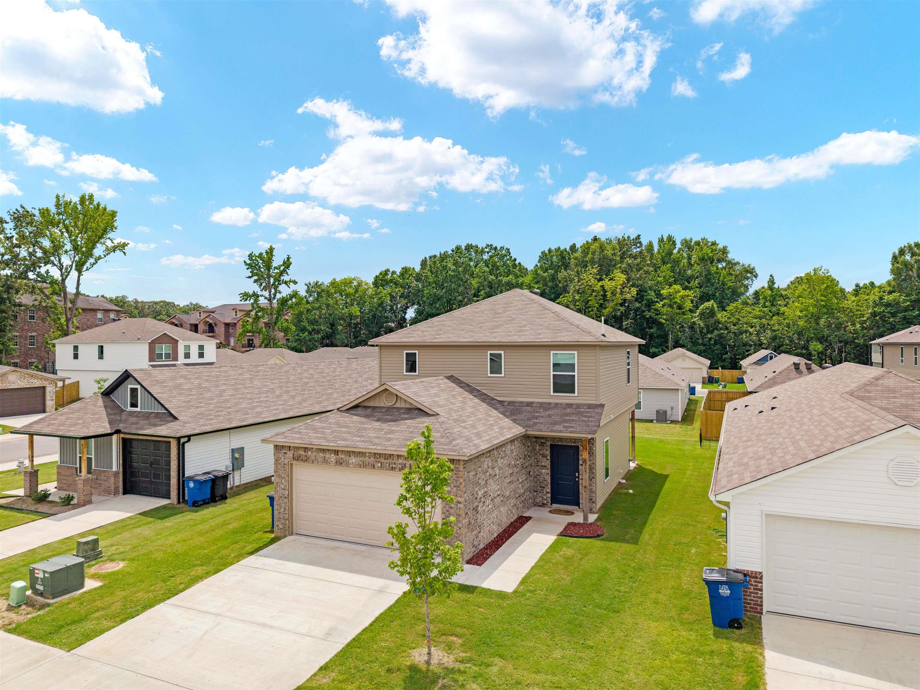 WHITE OAK CROSSING - Residential