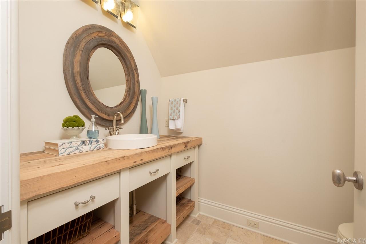 CHENAL VALLEY SOLOGNE CIRCLE - Residential