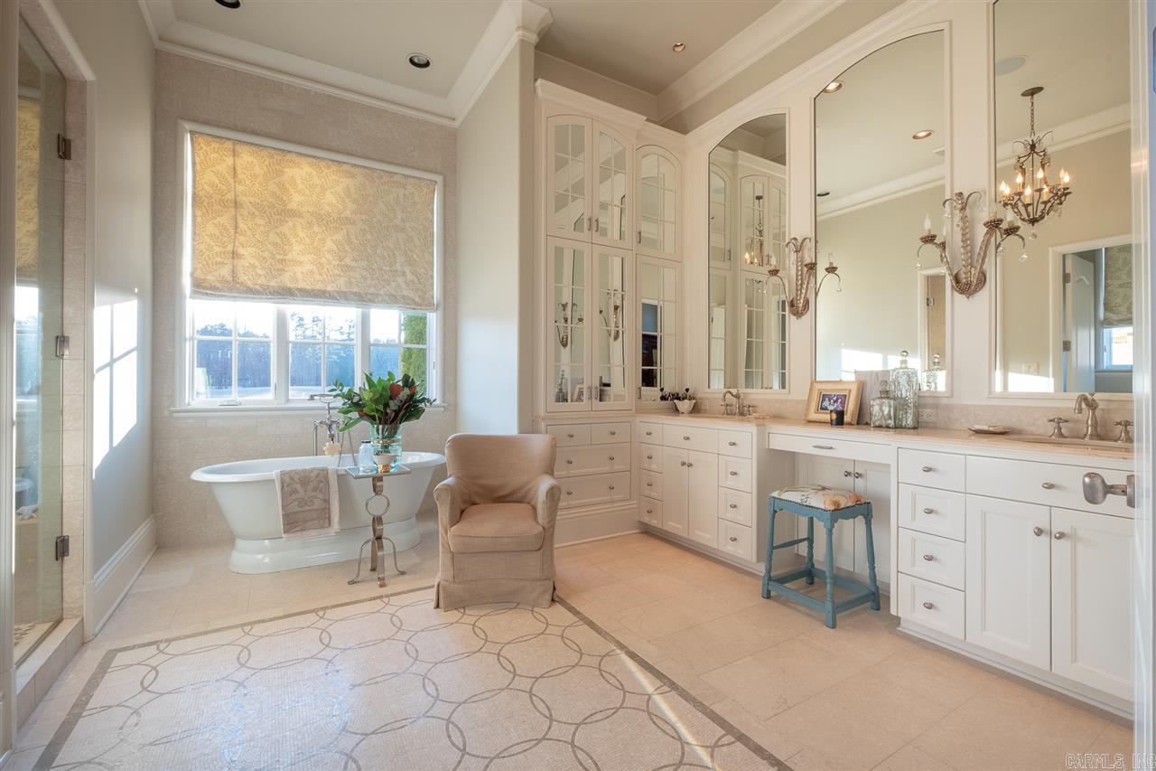 CHENAL VALLEY SOLOGNE CIRCLE - Residential