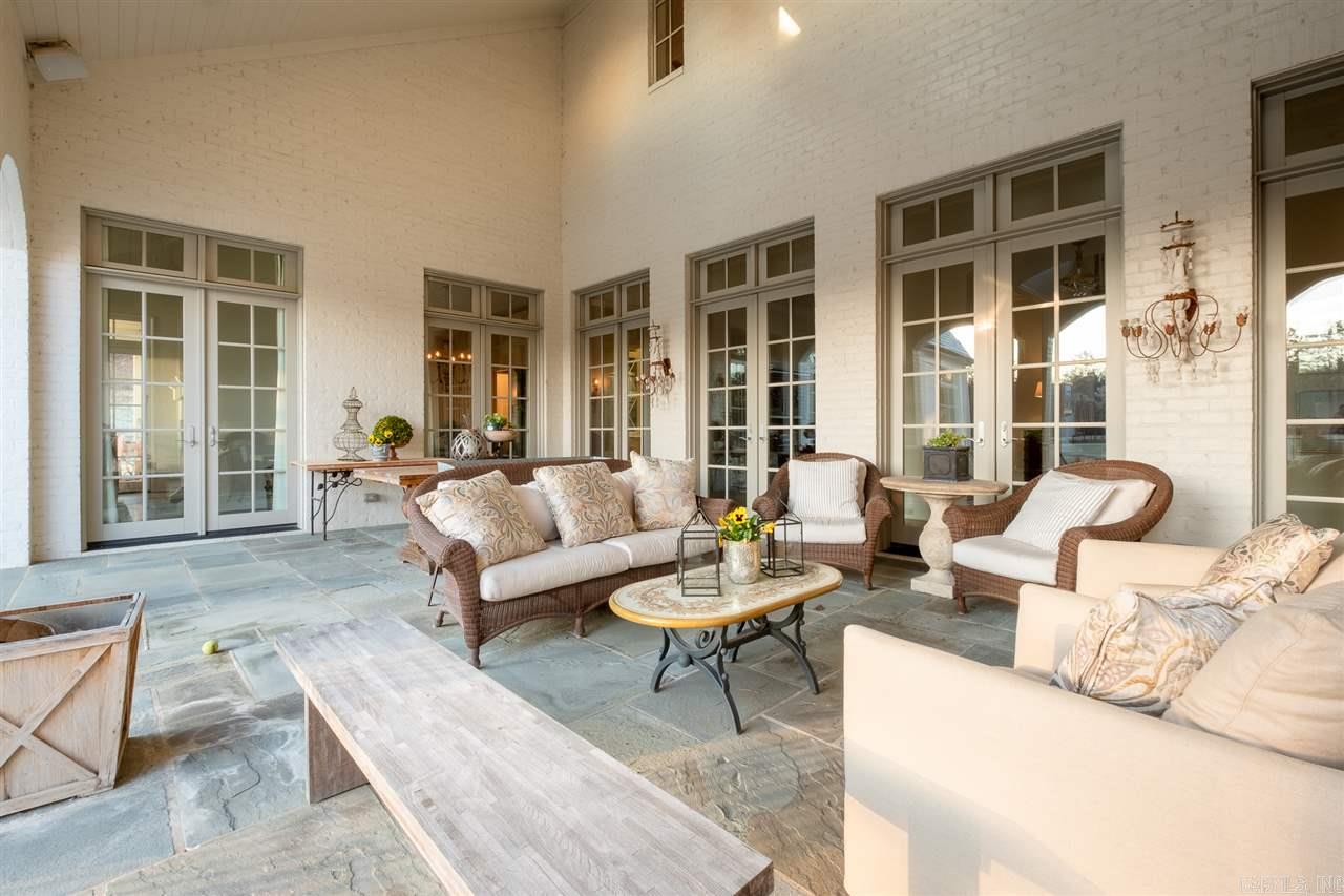 CHENAL VALLEY SOLOGNE CIRCLE - Residential