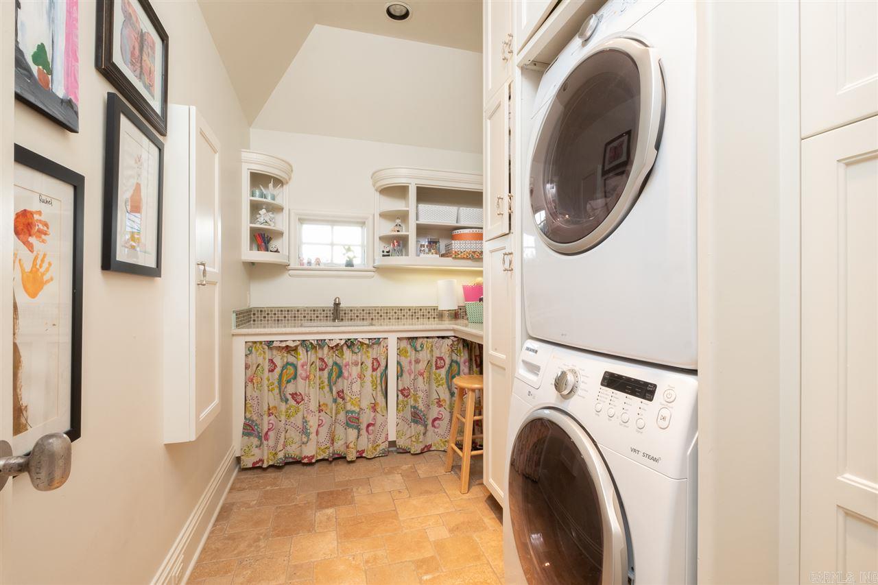 CHENAL VALLEY SOLOGNE CIRCLE - Residential