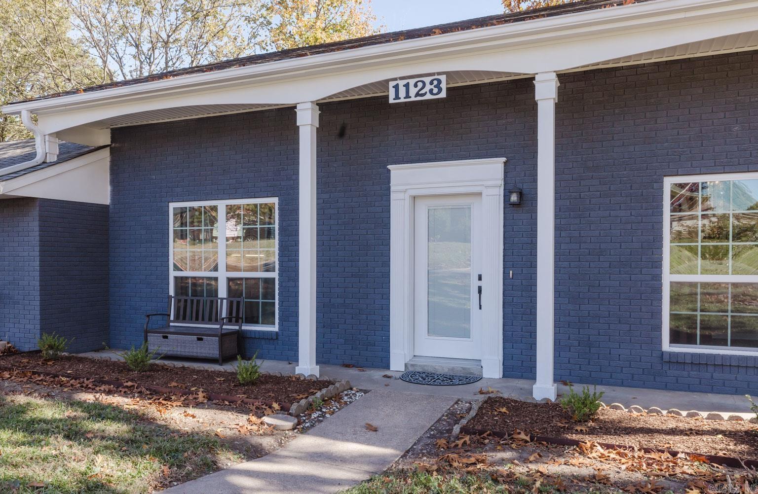 WATSON MANOR - Residential