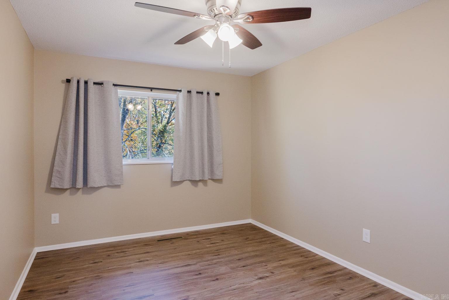 WATSON MANOR - Residential