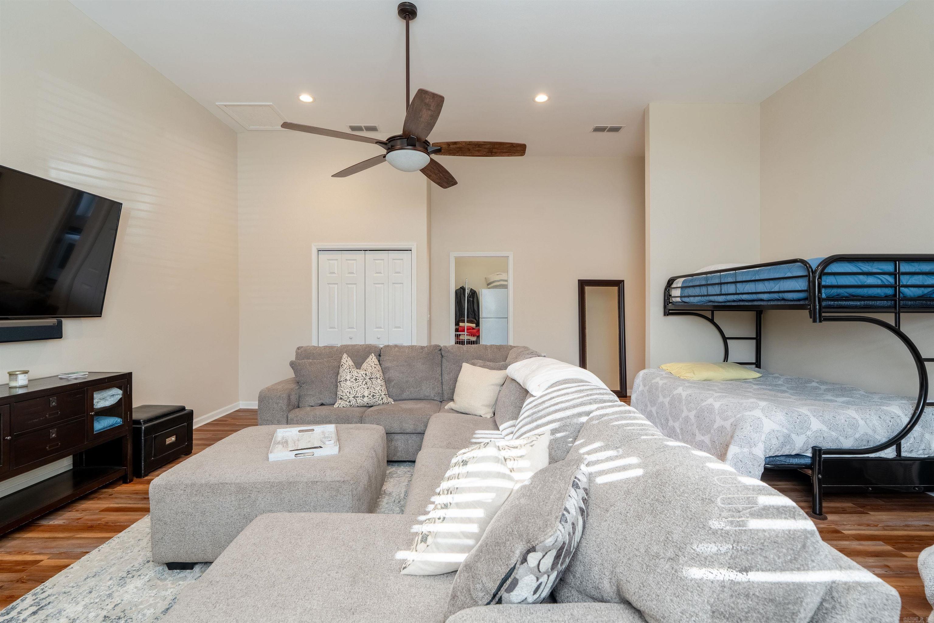 Eden Isle-Lakeland - Residential