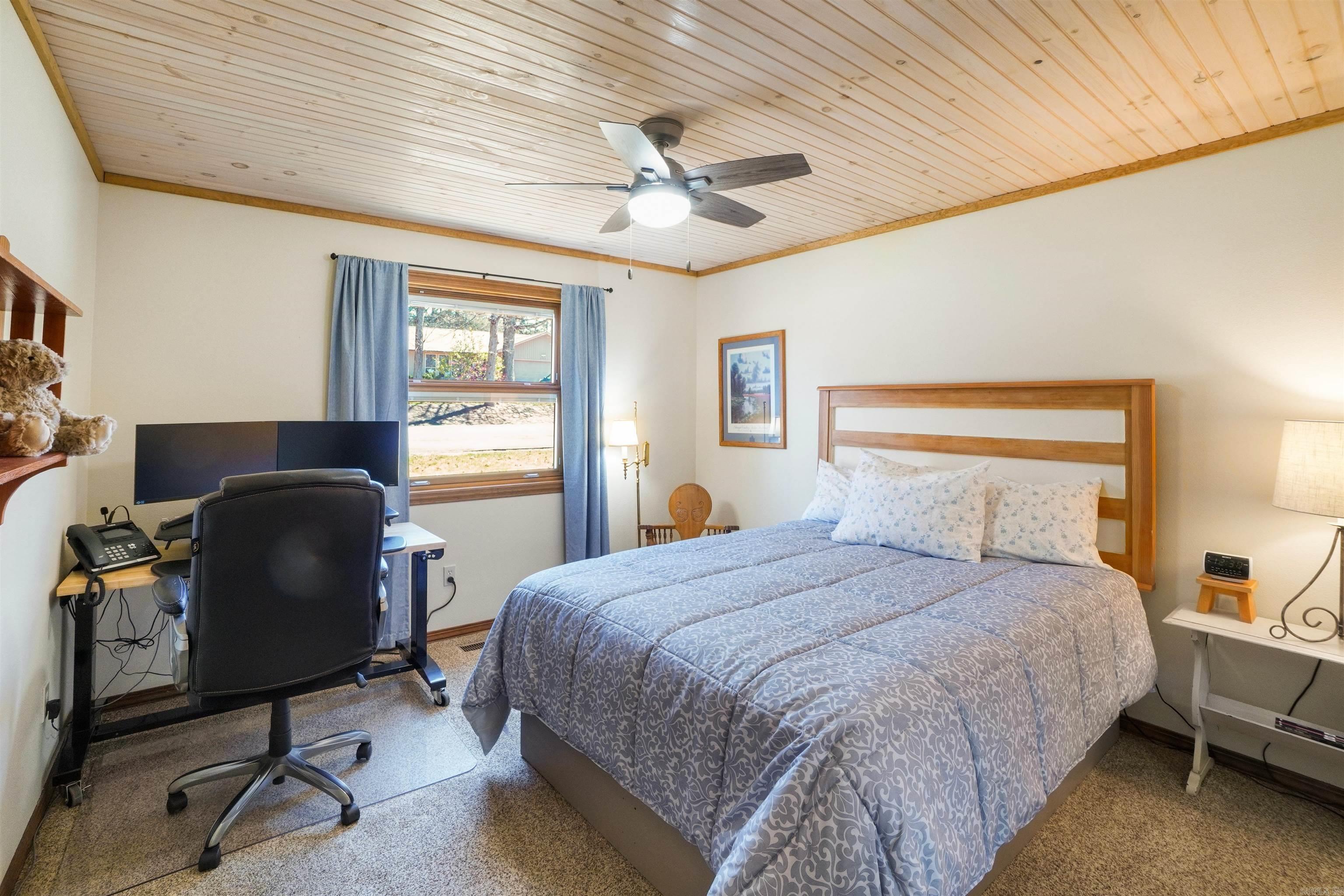 INDIAN HILLS - Residential