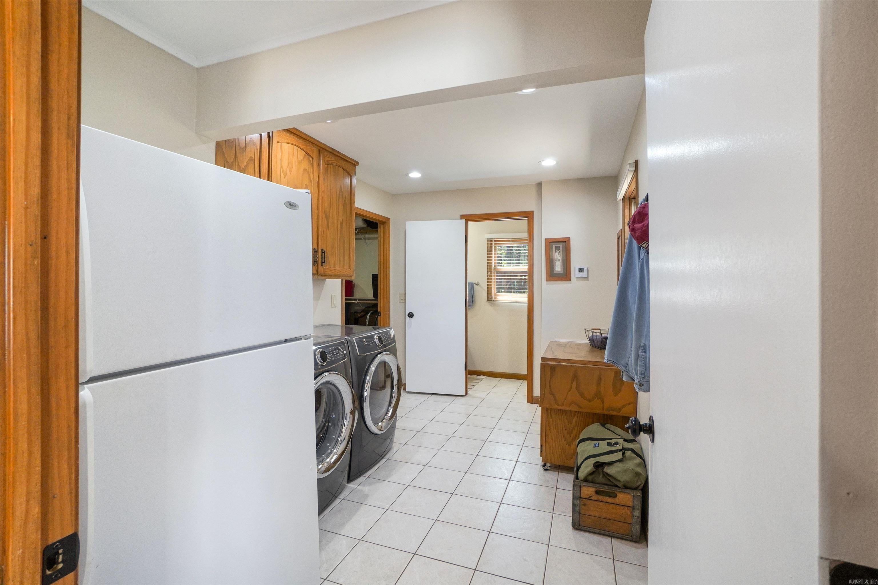 INDIAN HILLS - Residential