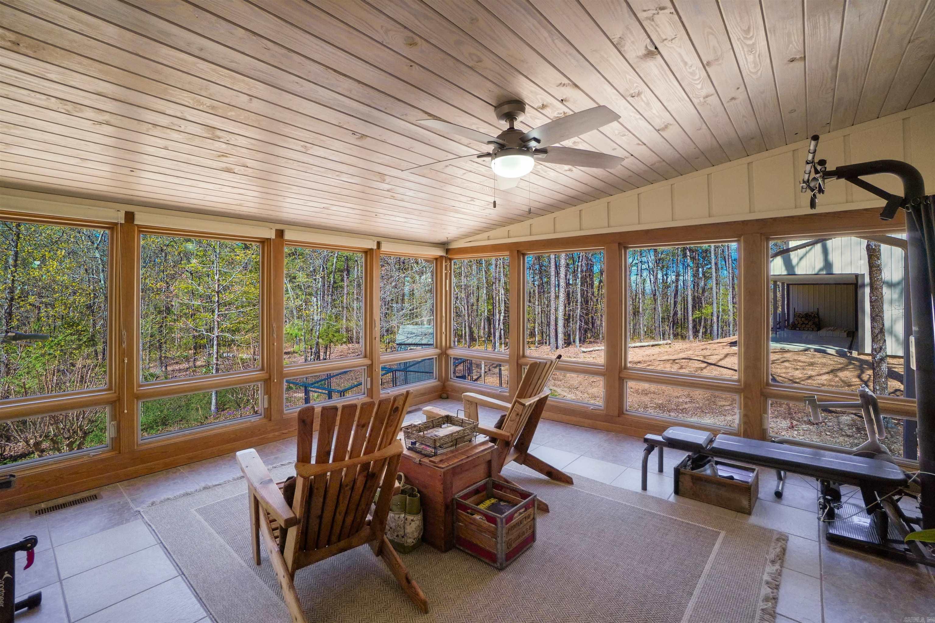 INDIAN HILLS - Residential