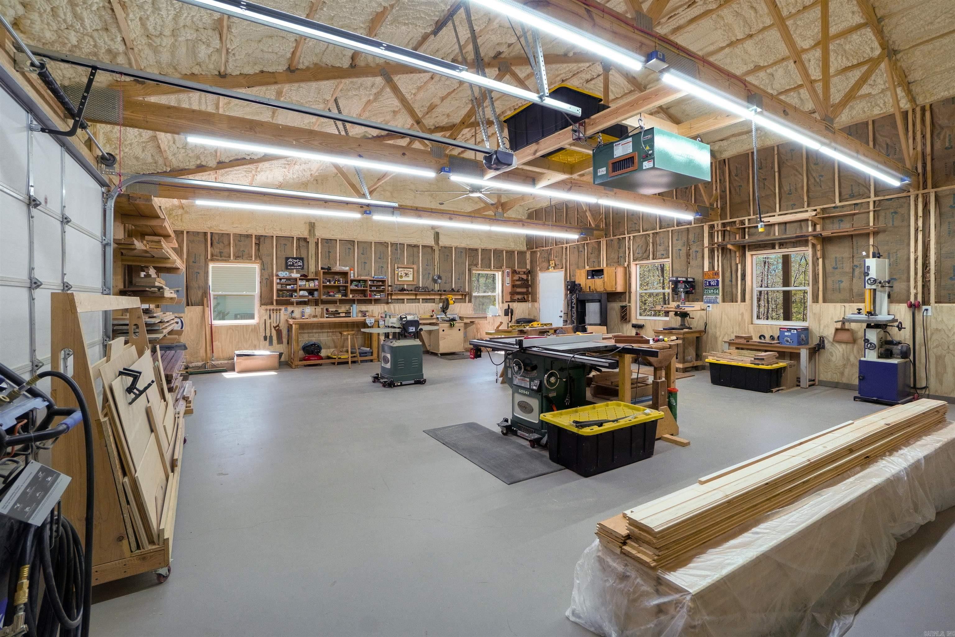 INDIAN HILLS - Residential