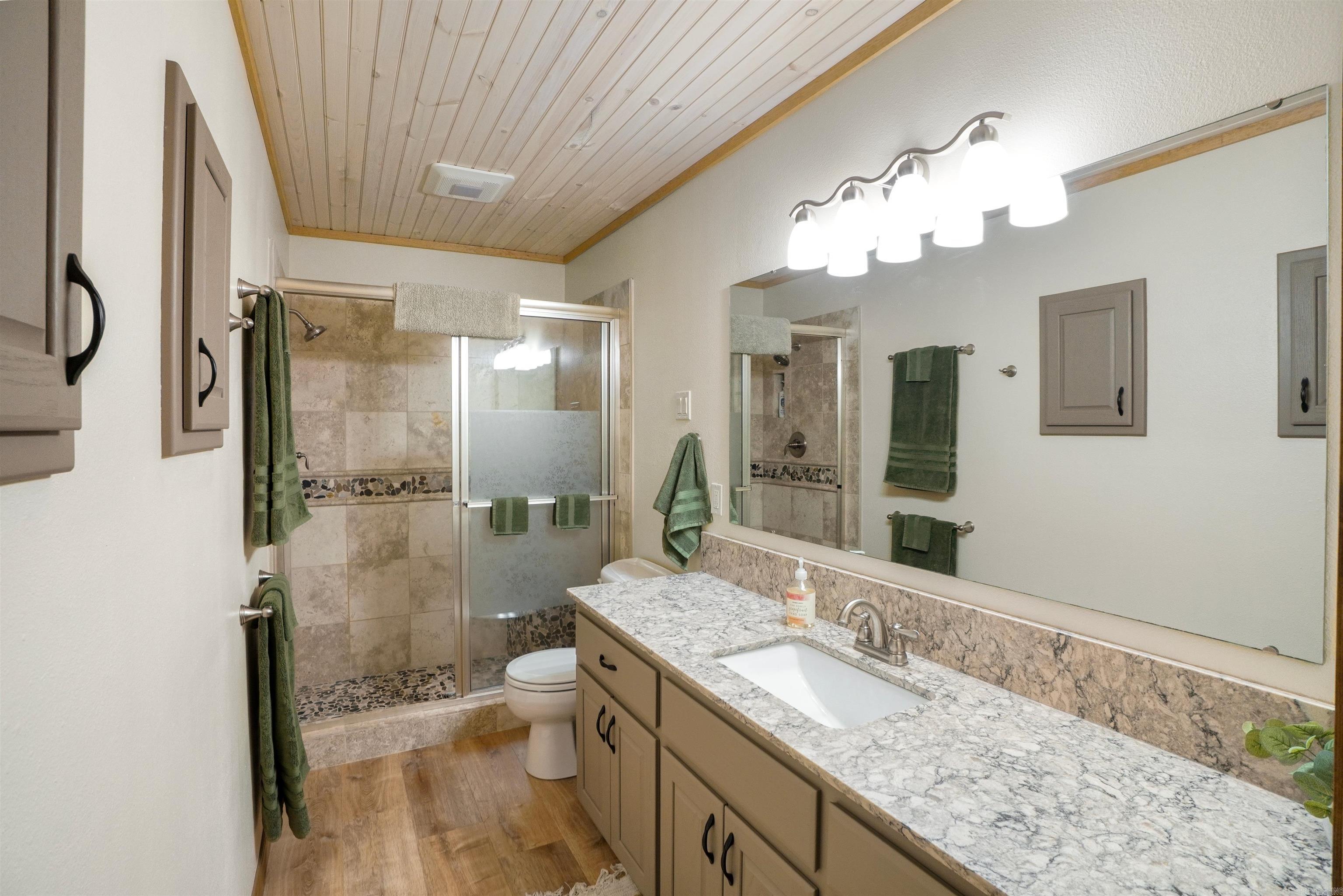 INDIAN HILLS - Residential