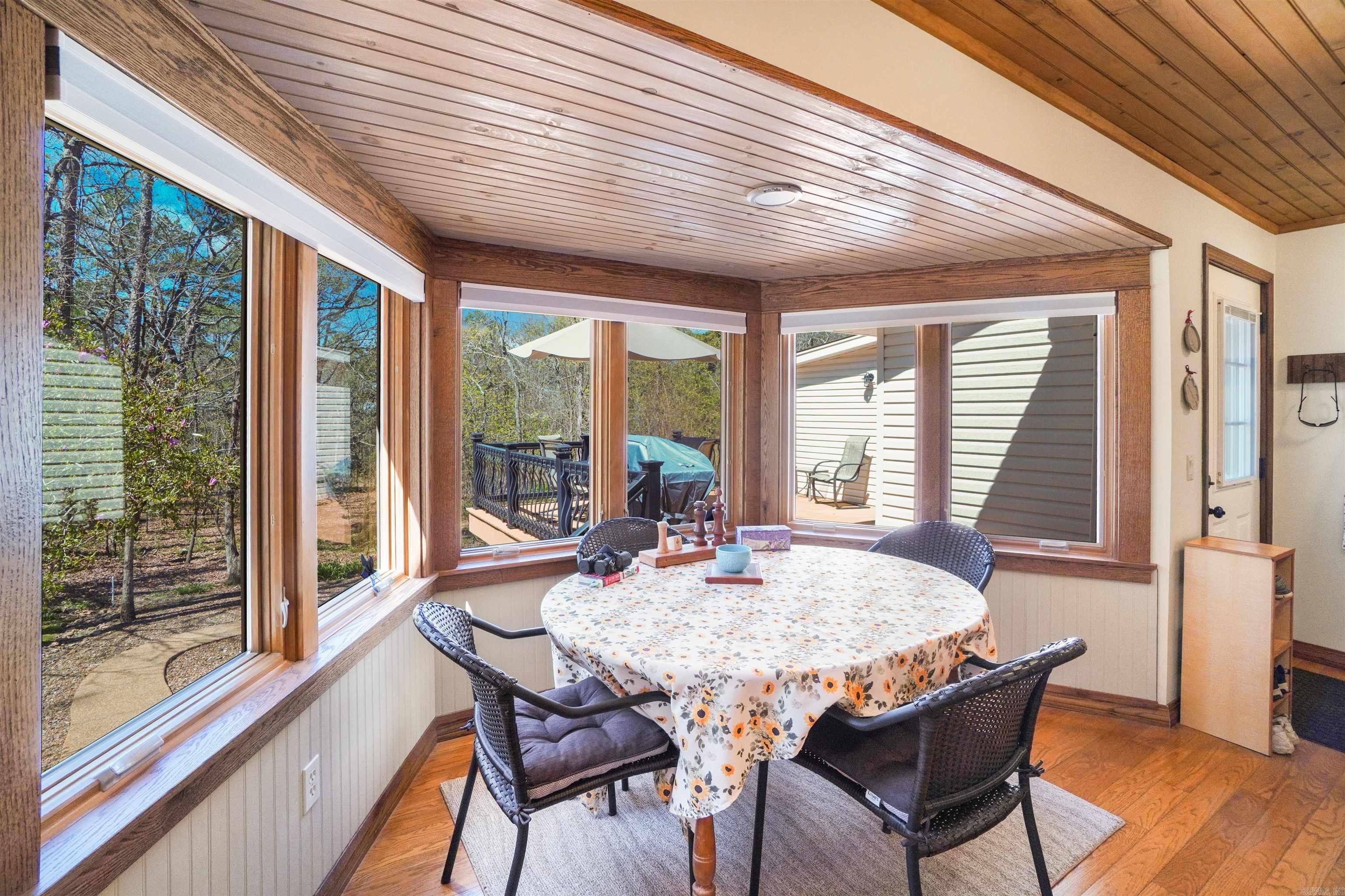 INDIAN HILLS - Residential