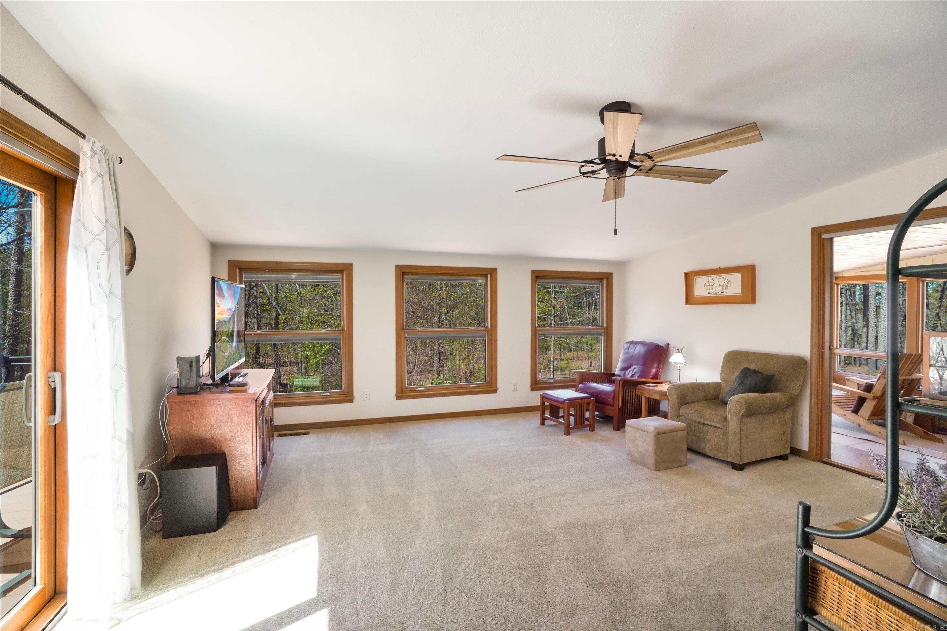 INDIAN HILLS - Residential