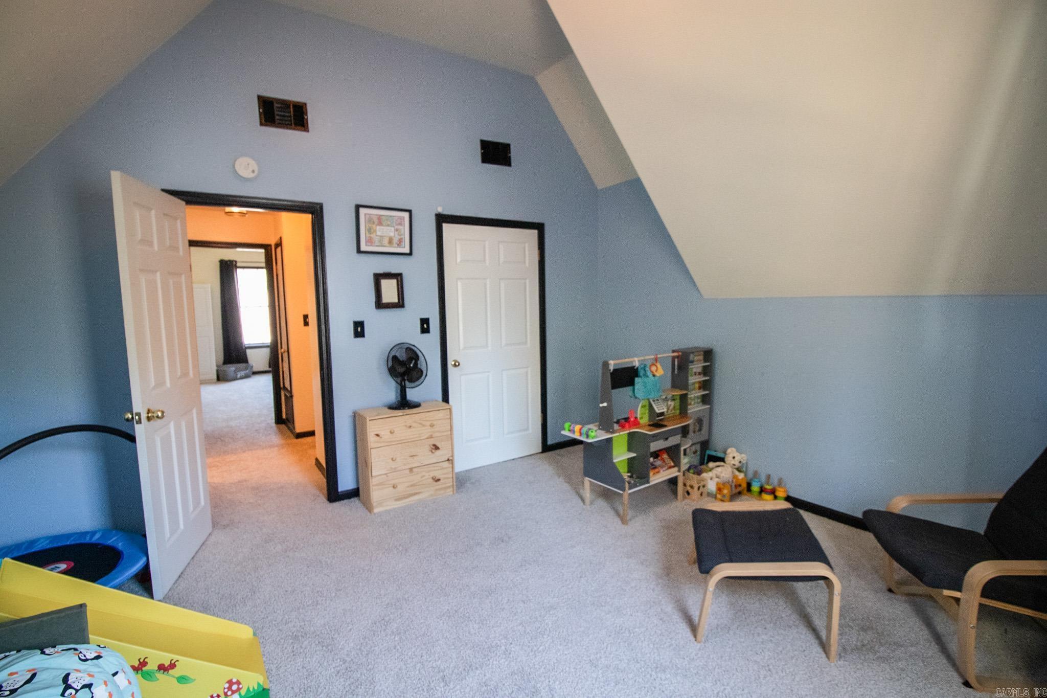 Club Place - Residential