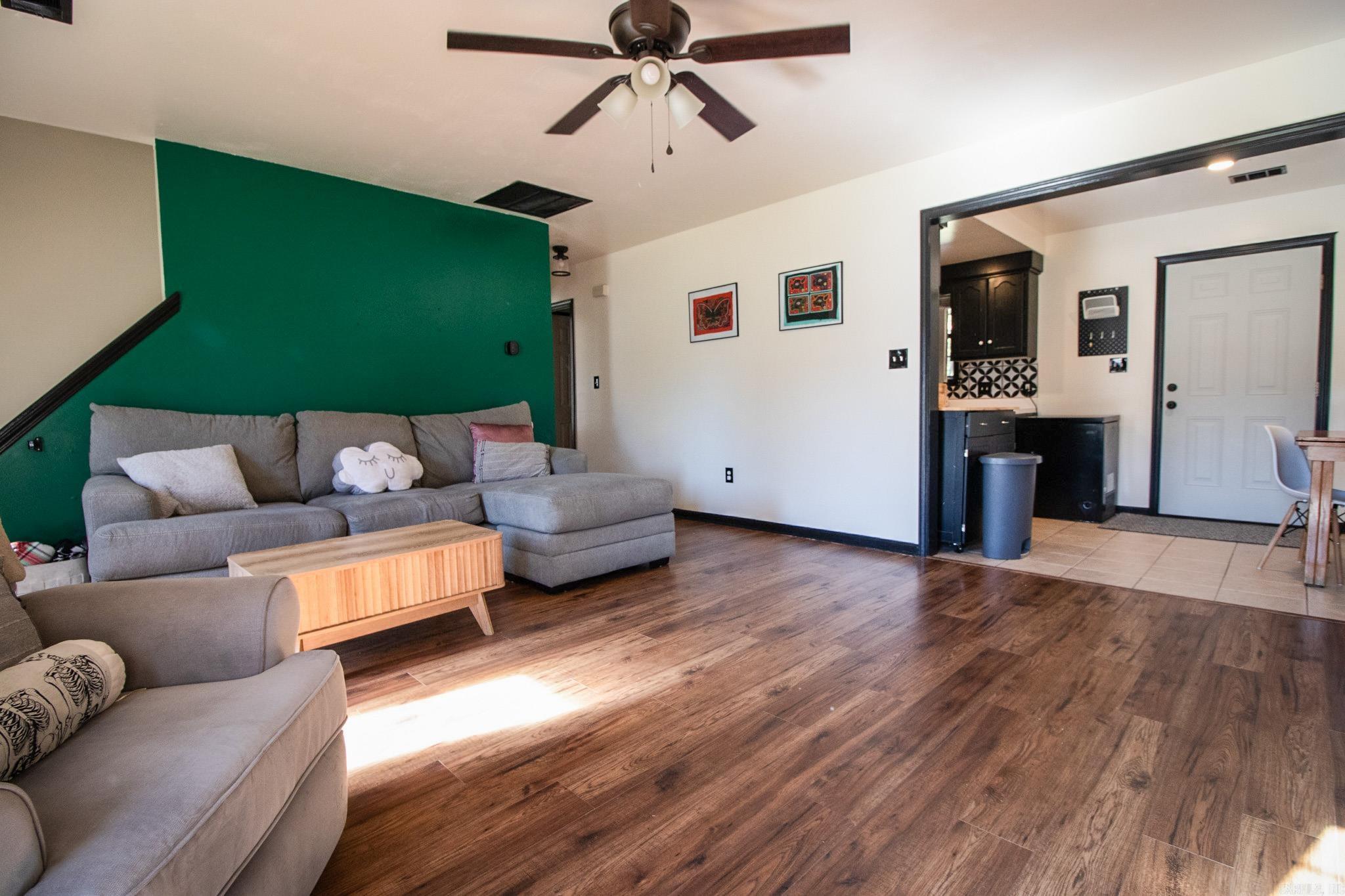 Club Place - Residential