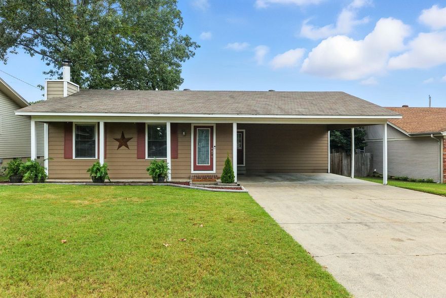 Welcome to this charming 3-bedroom, 2-bathroom home in the heart of Sherwood! With great curb appeal and a flowing floor plan filled with natural light, this move-in ready home is perfect for anyone looking for comfort and convenience. Enjoy the fantastic location, walking distance to Oakbrooke Elementary, and just minutes from the Bill Harmon Recreation Center, Thornhill Pool, and the Sherwood Community Pond. Step outside and you’ll find a backyard built for entertaining, complete with an above-ground pool and a fun outdoor bar area where friends and family can gather. With its inviting layout, prime location, curb appeal, and outdoor amenities, this home is a wonderful opportunity to own in Sherwood!