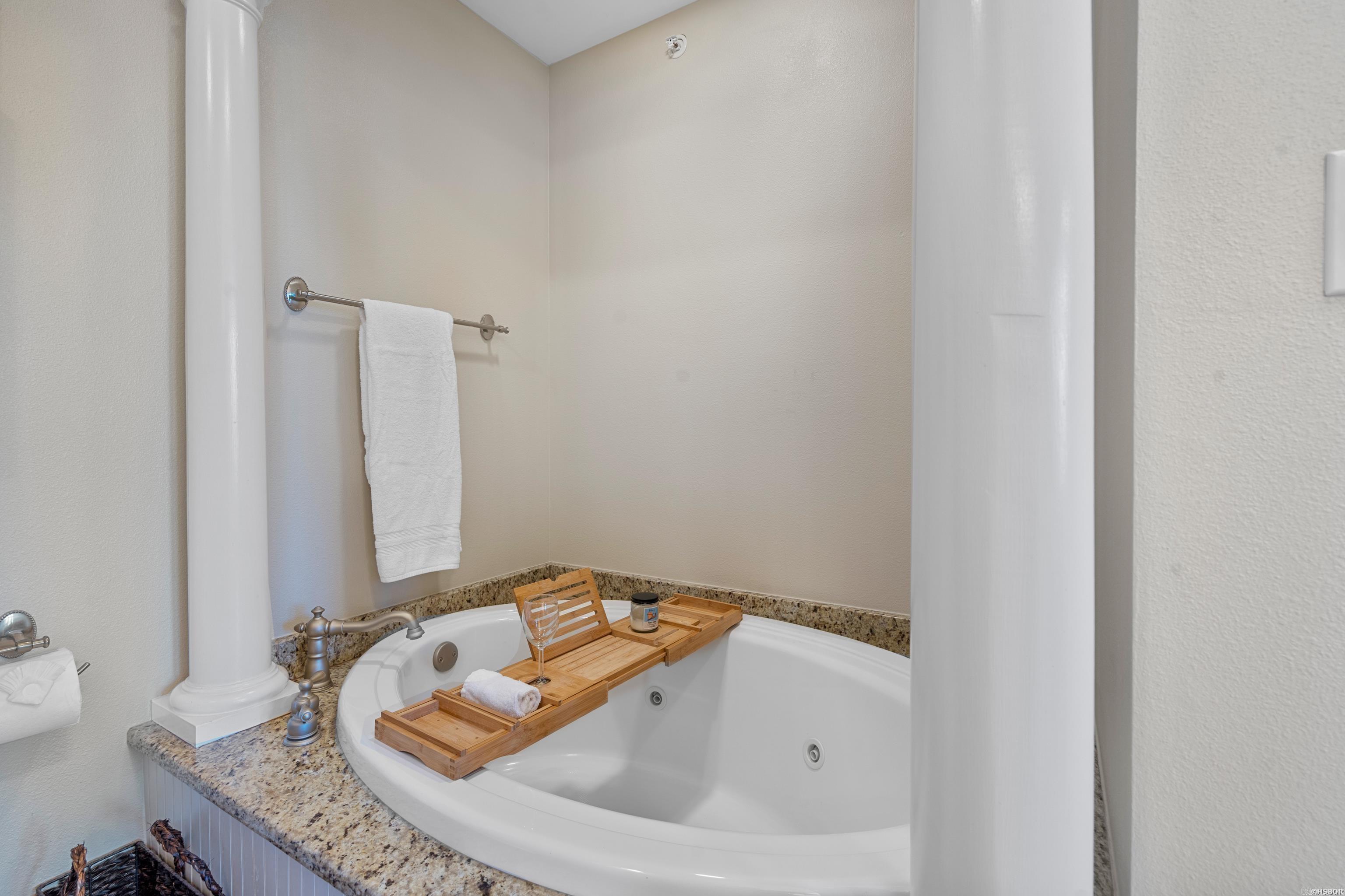 GRAND POINTE VIEW HPR - Residential