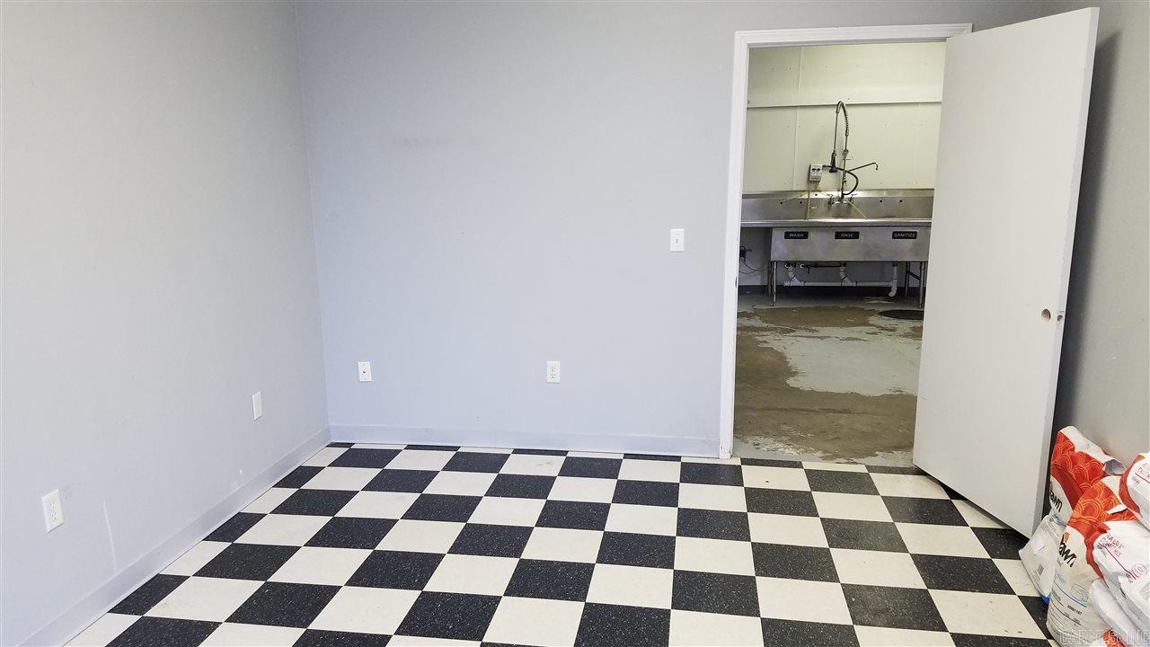 Metes & Bounds - Commercial Lease