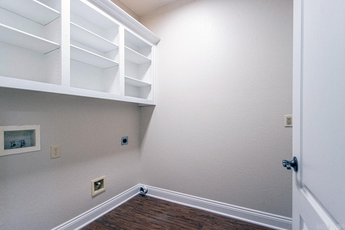 HURRICANE LAKE EST - Residential