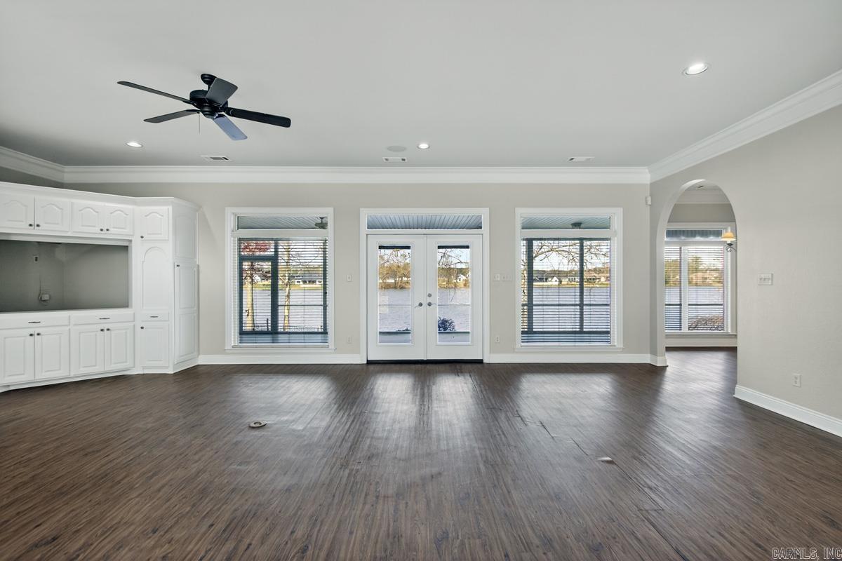 HURRICANE LAKE EST - Residential