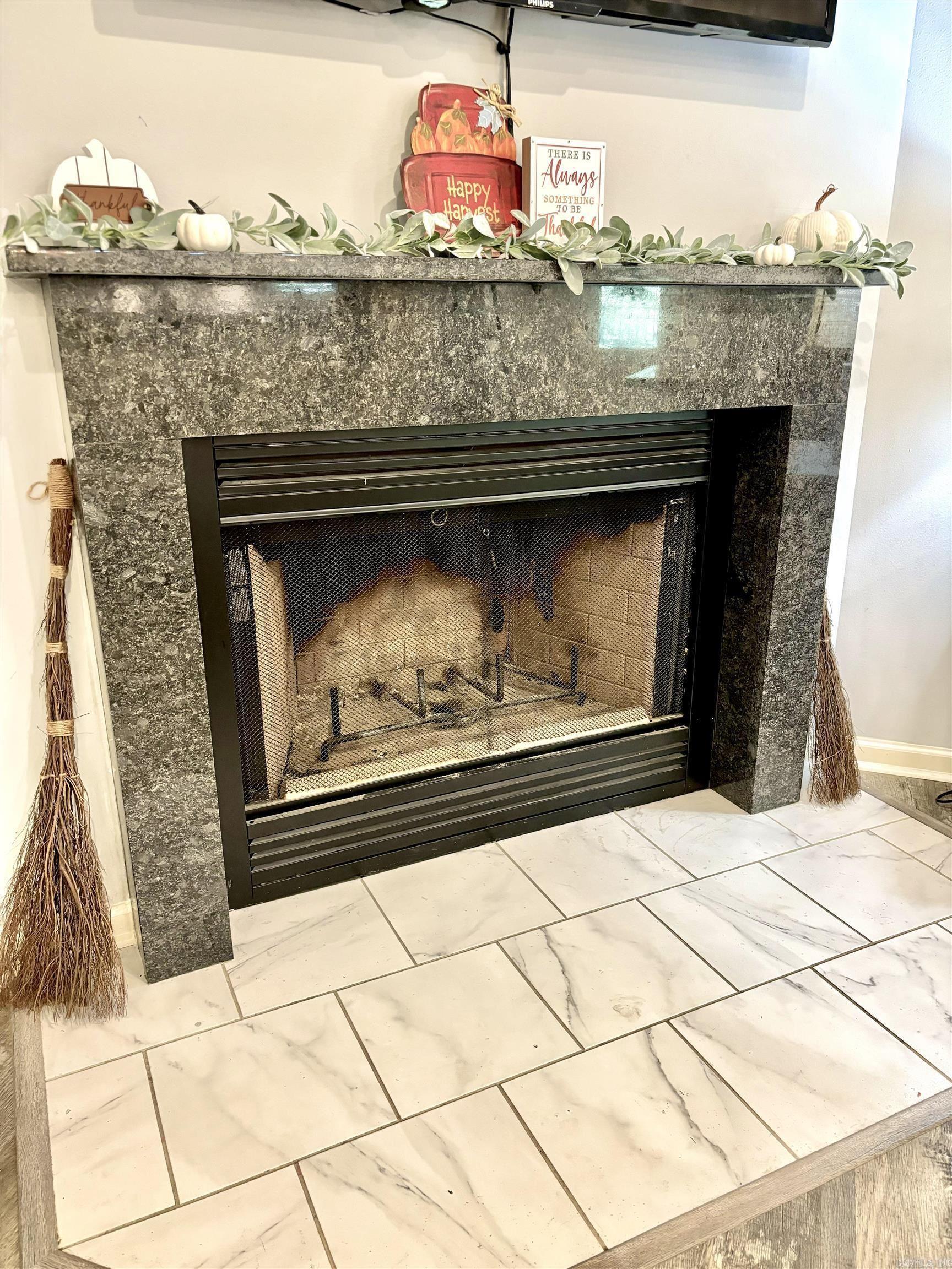 PLEASANT OAKS SUBDIVISION - Residential