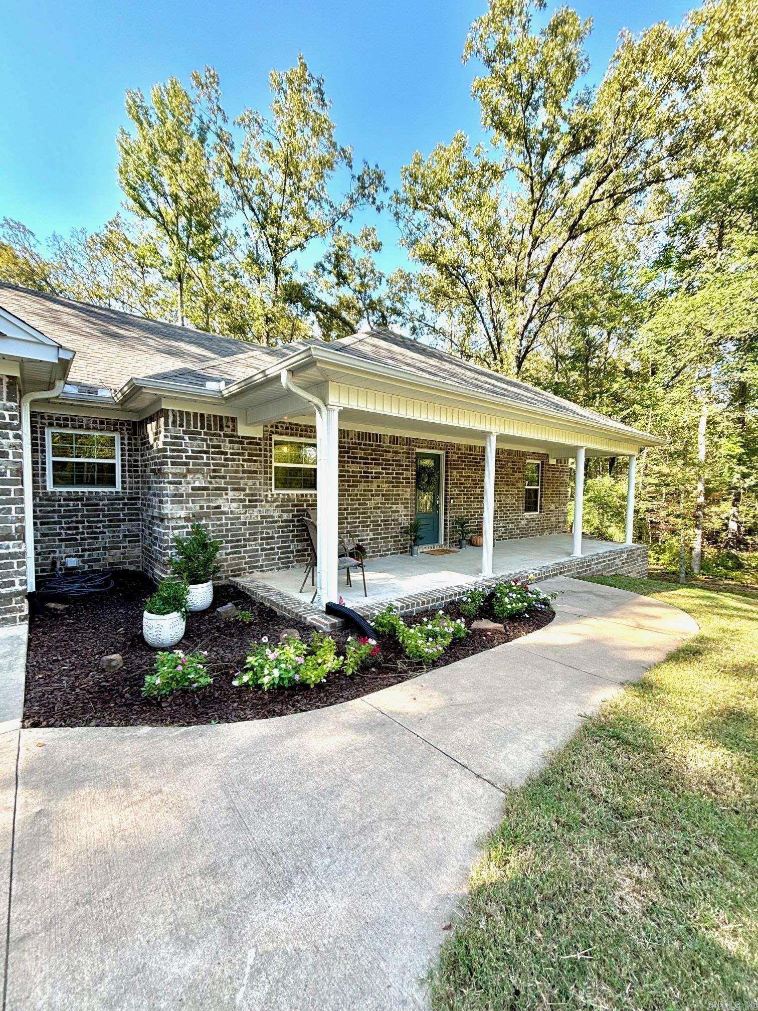 PLEASANT OAKS SUBDIVISION - Residential