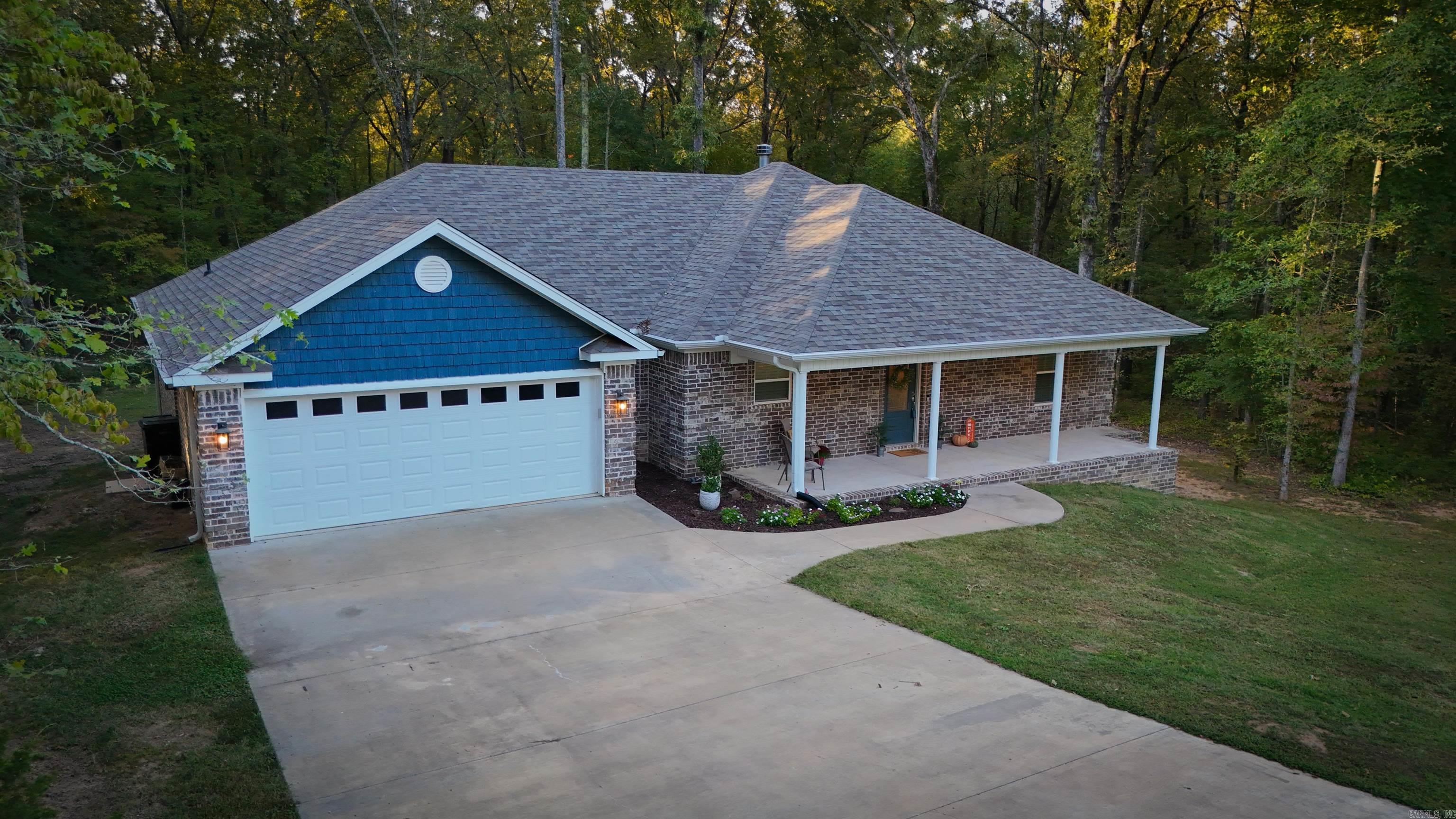 PLEASANT OAKS SUBDIVISION - Residential