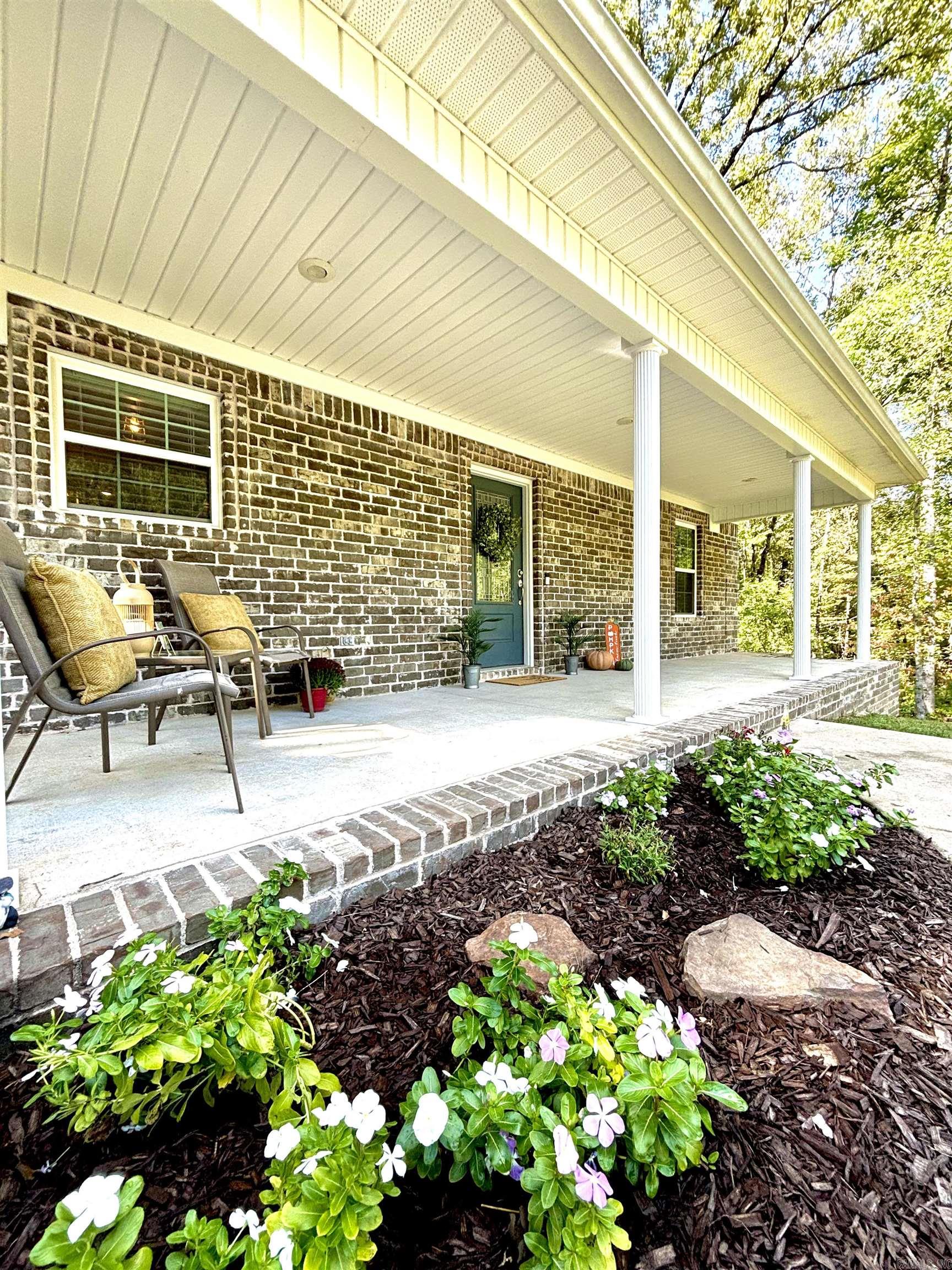 PLEASANT OAKS SUBDIVISION - Residential