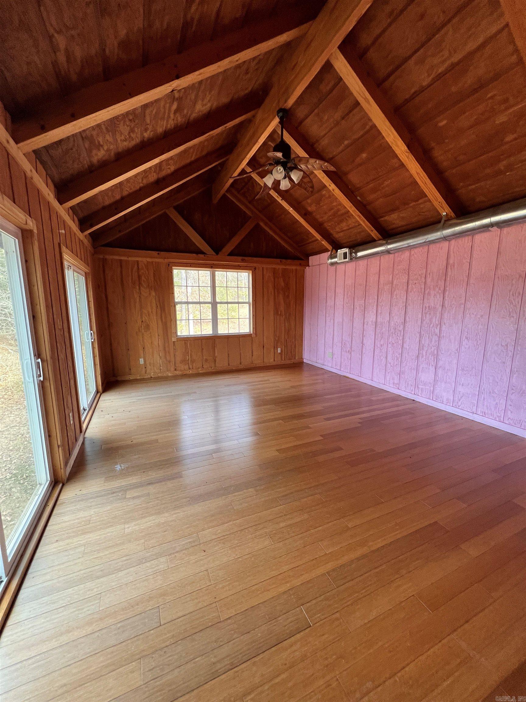 Piney Bay - Residential