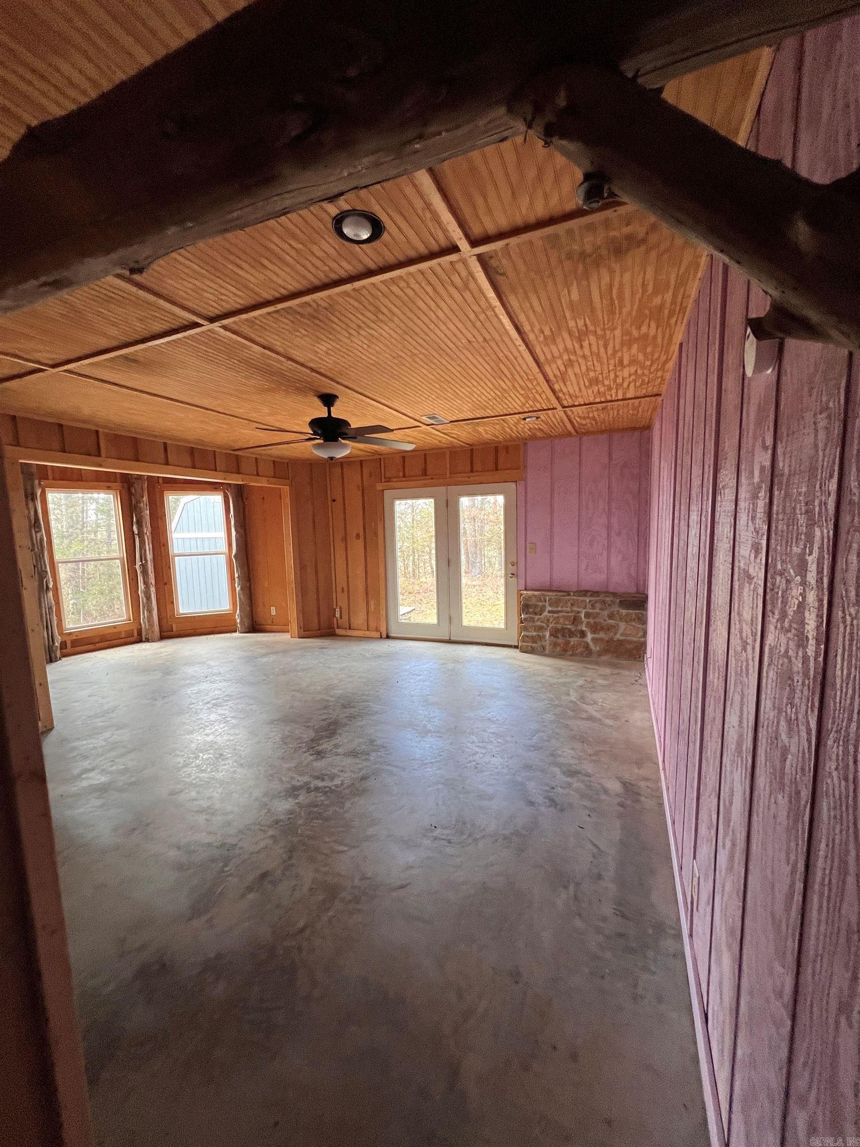 Piney Bay - Residential