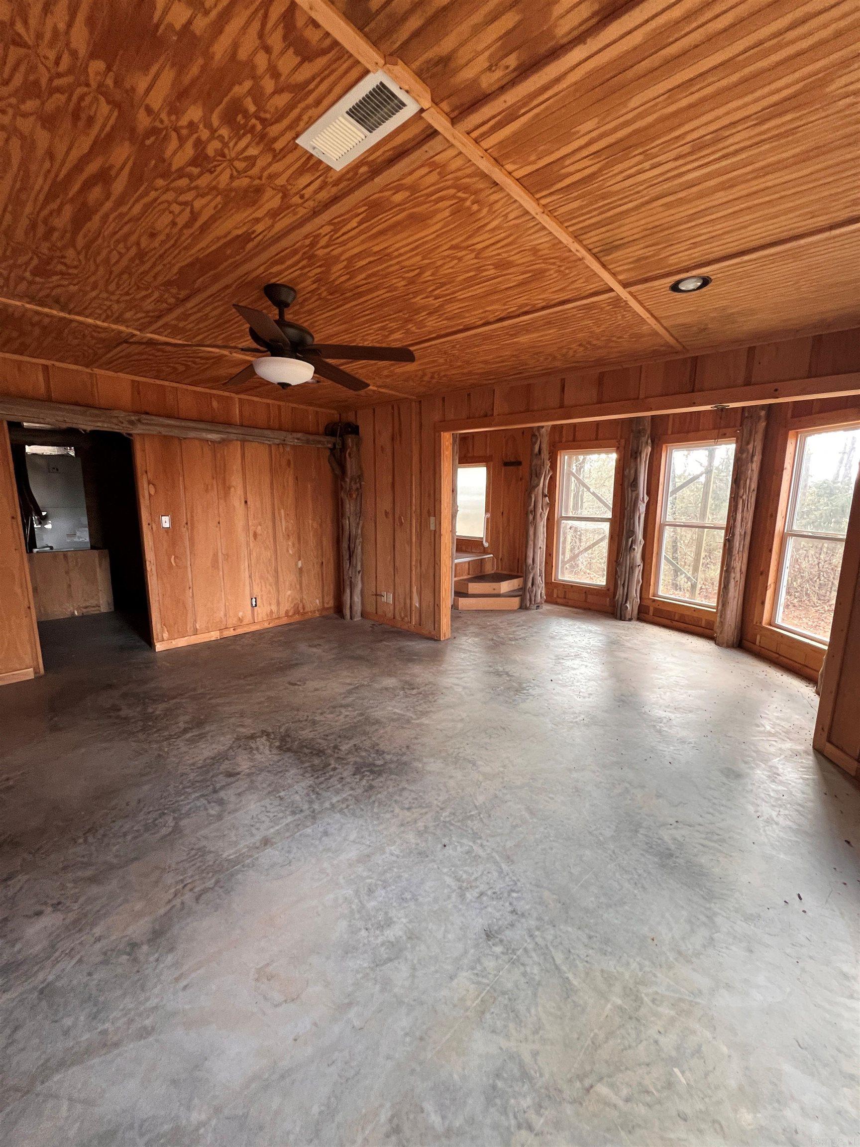 Piney Bay - Residential