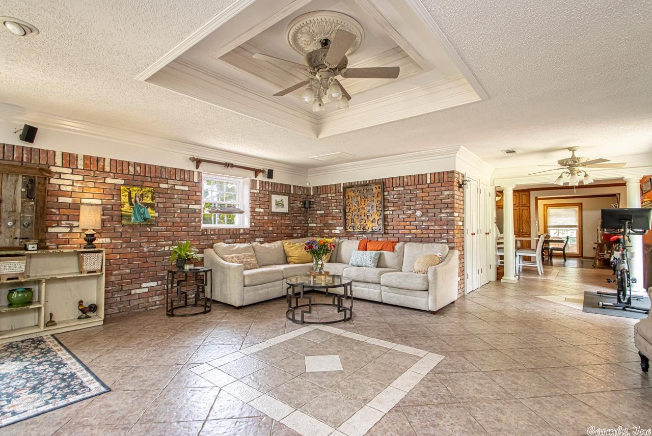 SYLVAN HILLS - Residential