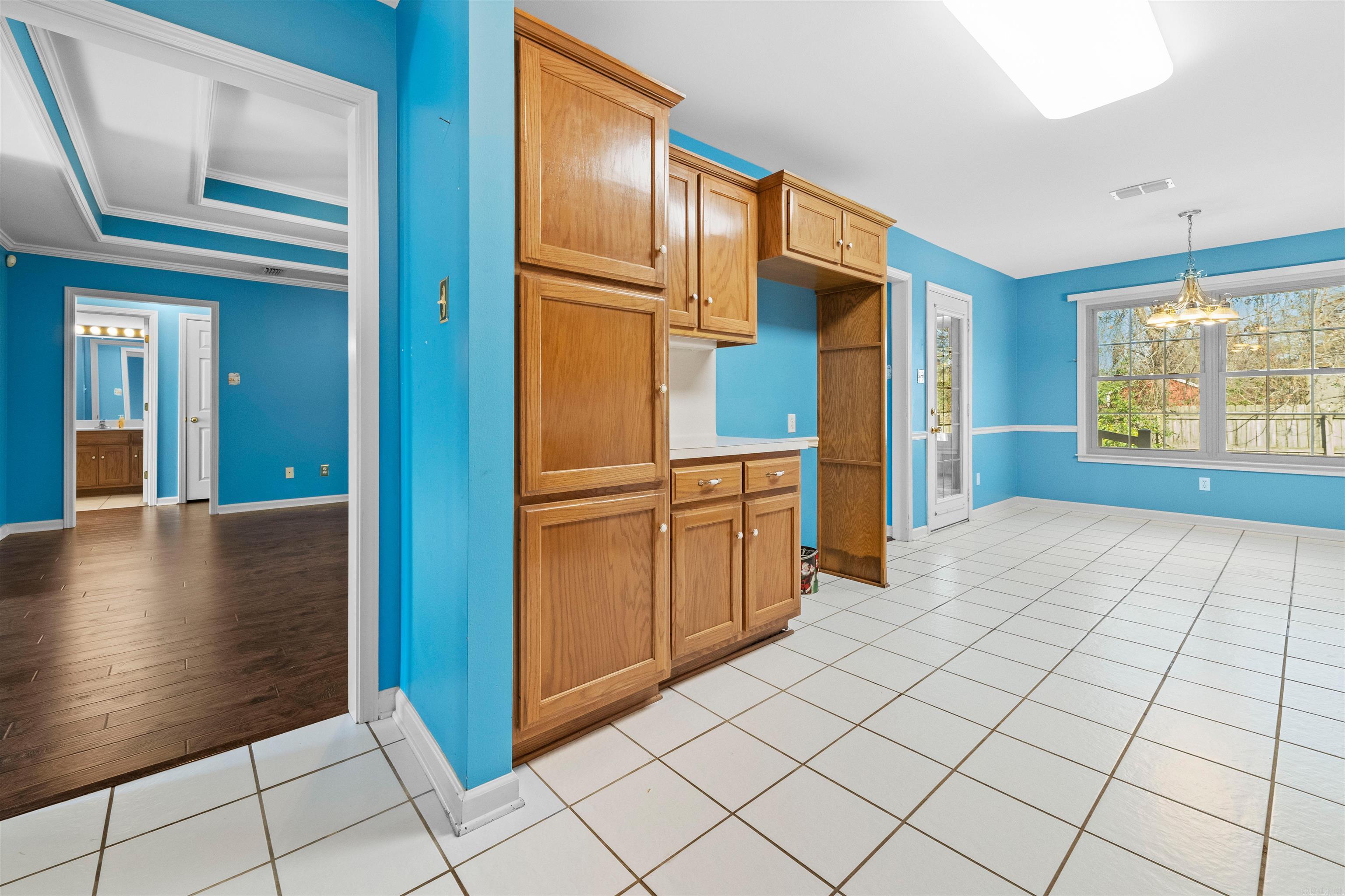 WOODBRIDGE - Residential