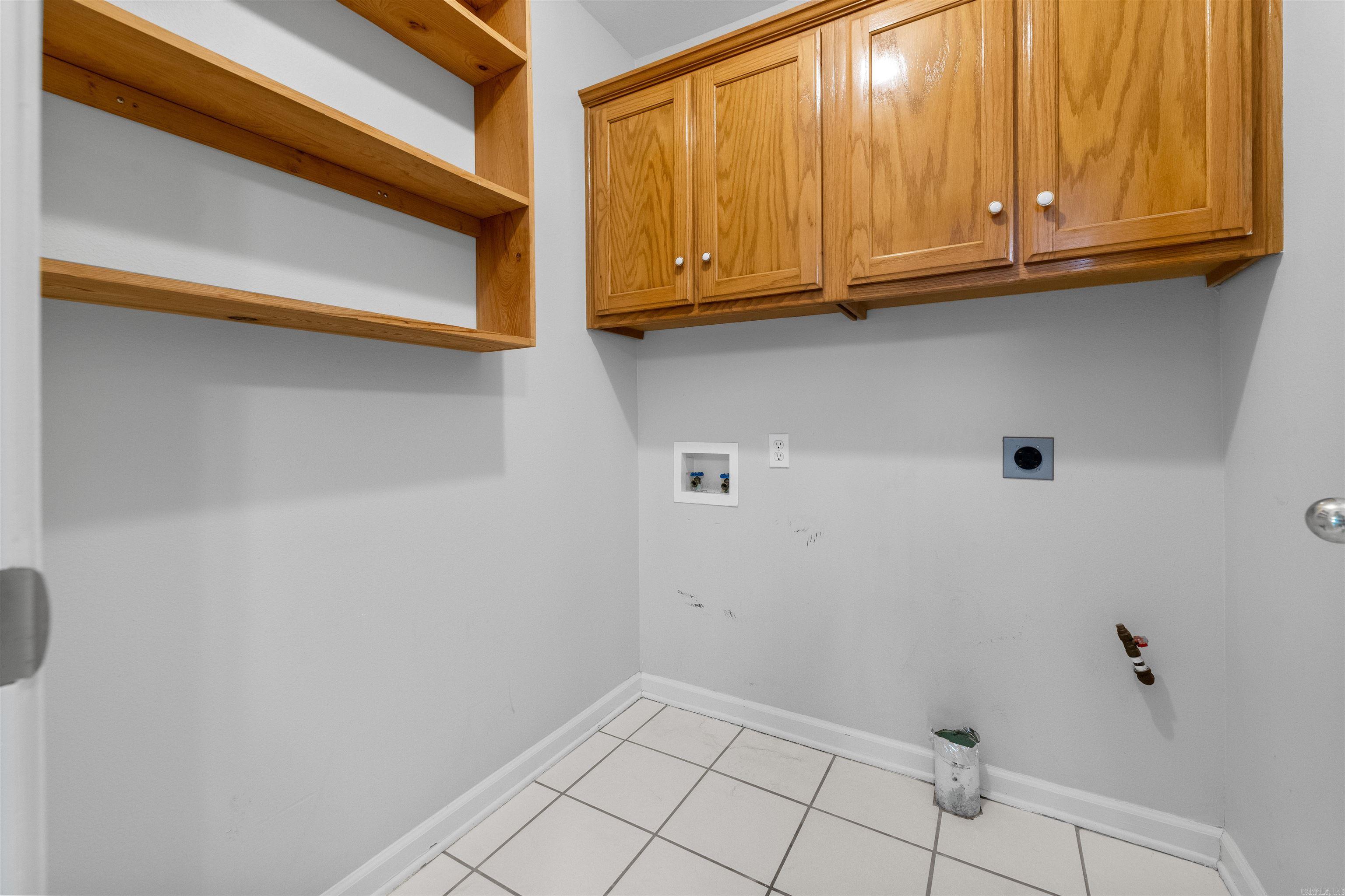 WOODBRIDGE - Residential