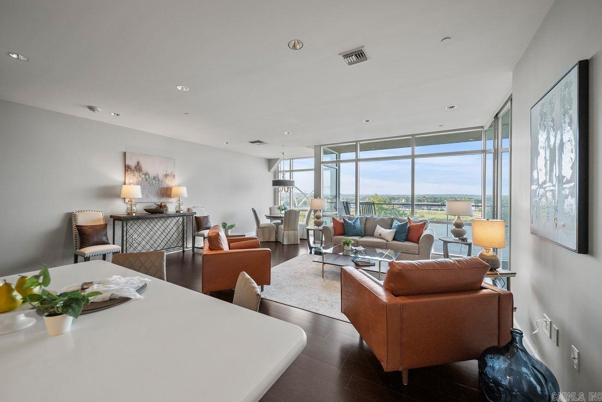 The Residences Building 5 - Residential