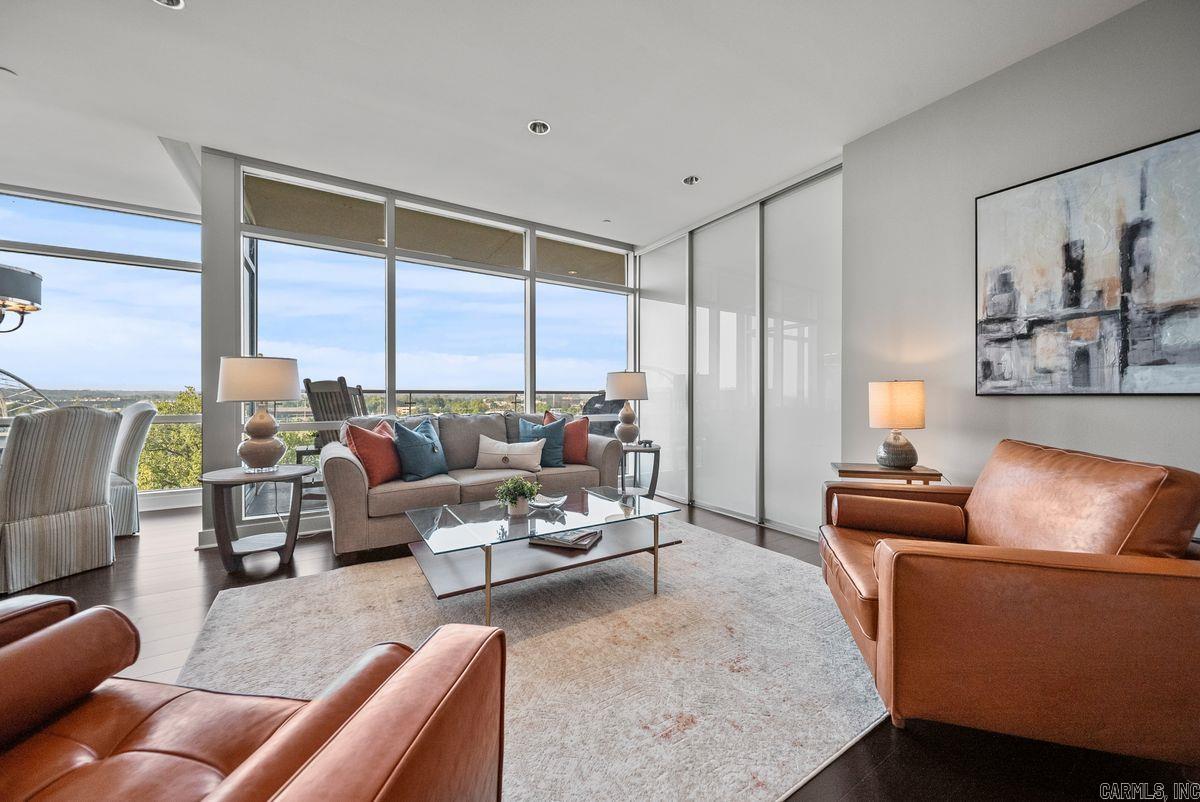 The Residences Building 5 - Residential