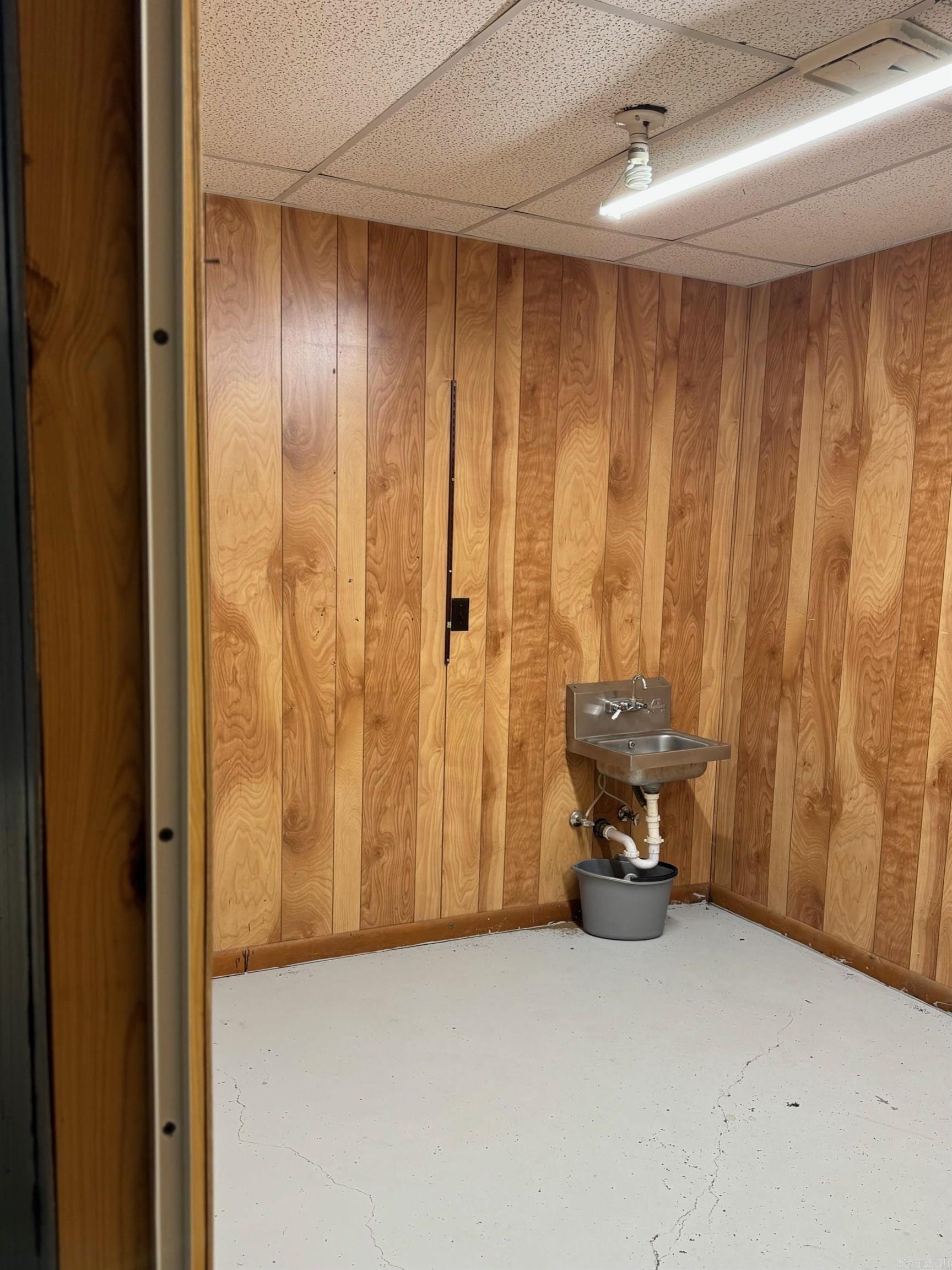 Metes & Bounds - Commercial Sale