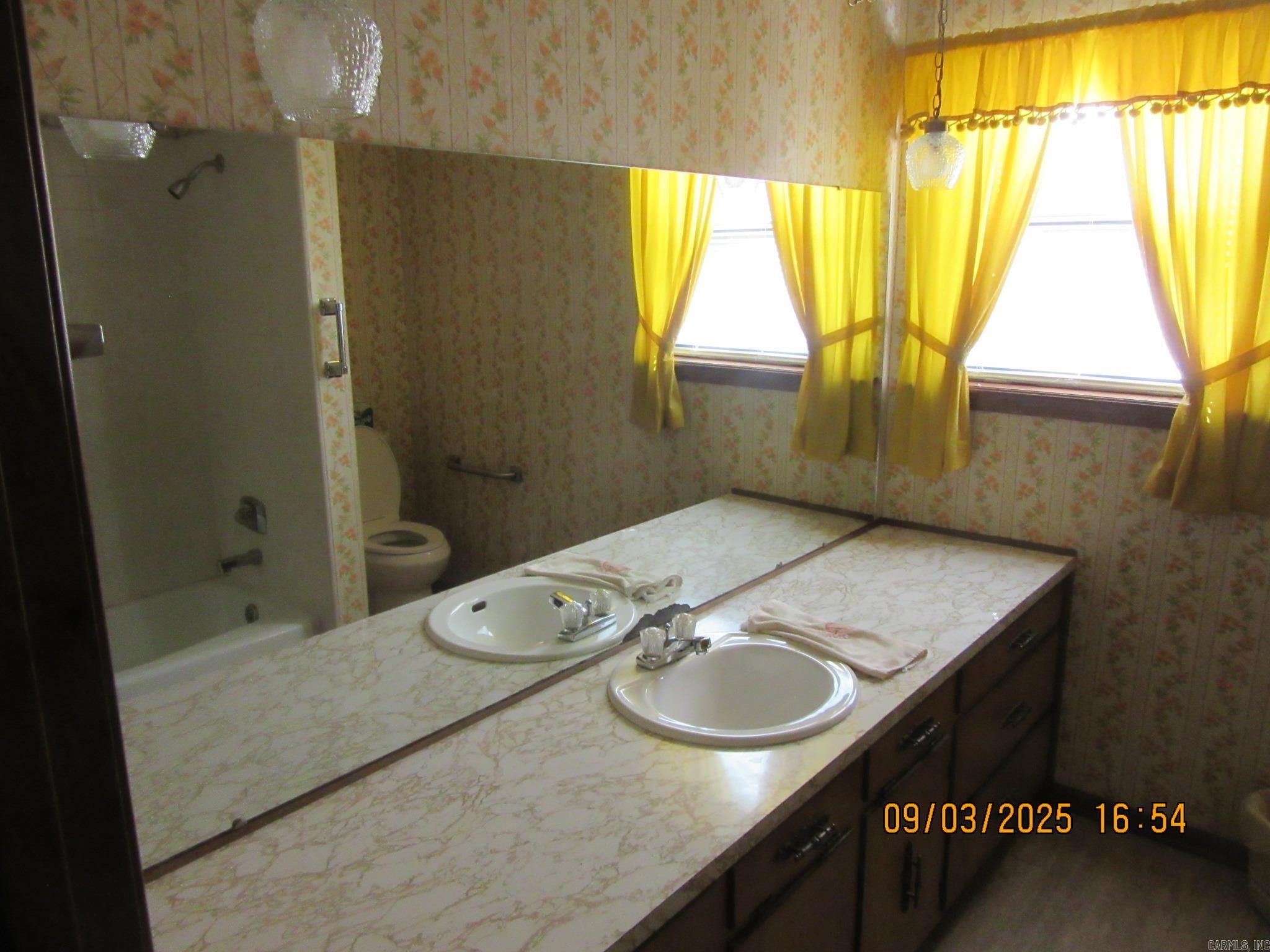 PERRY JO - Residential