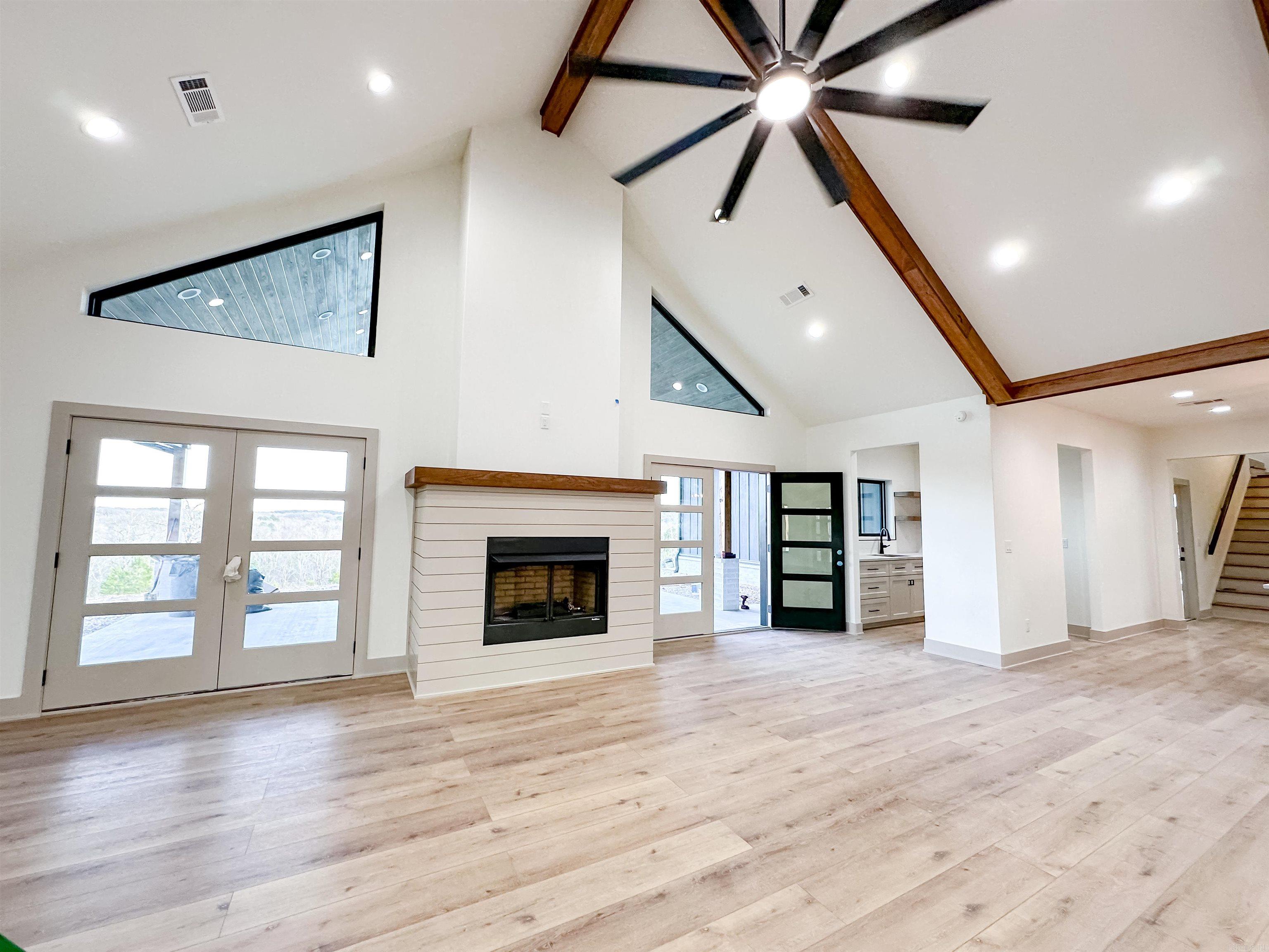 PARADISE ESTATES - Residential