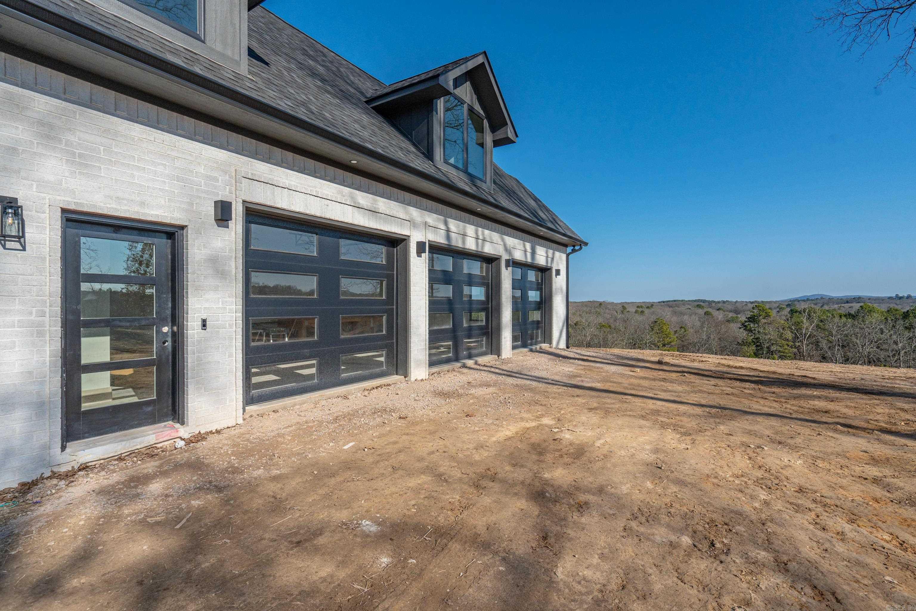 PARADISE ESTATES - Residential