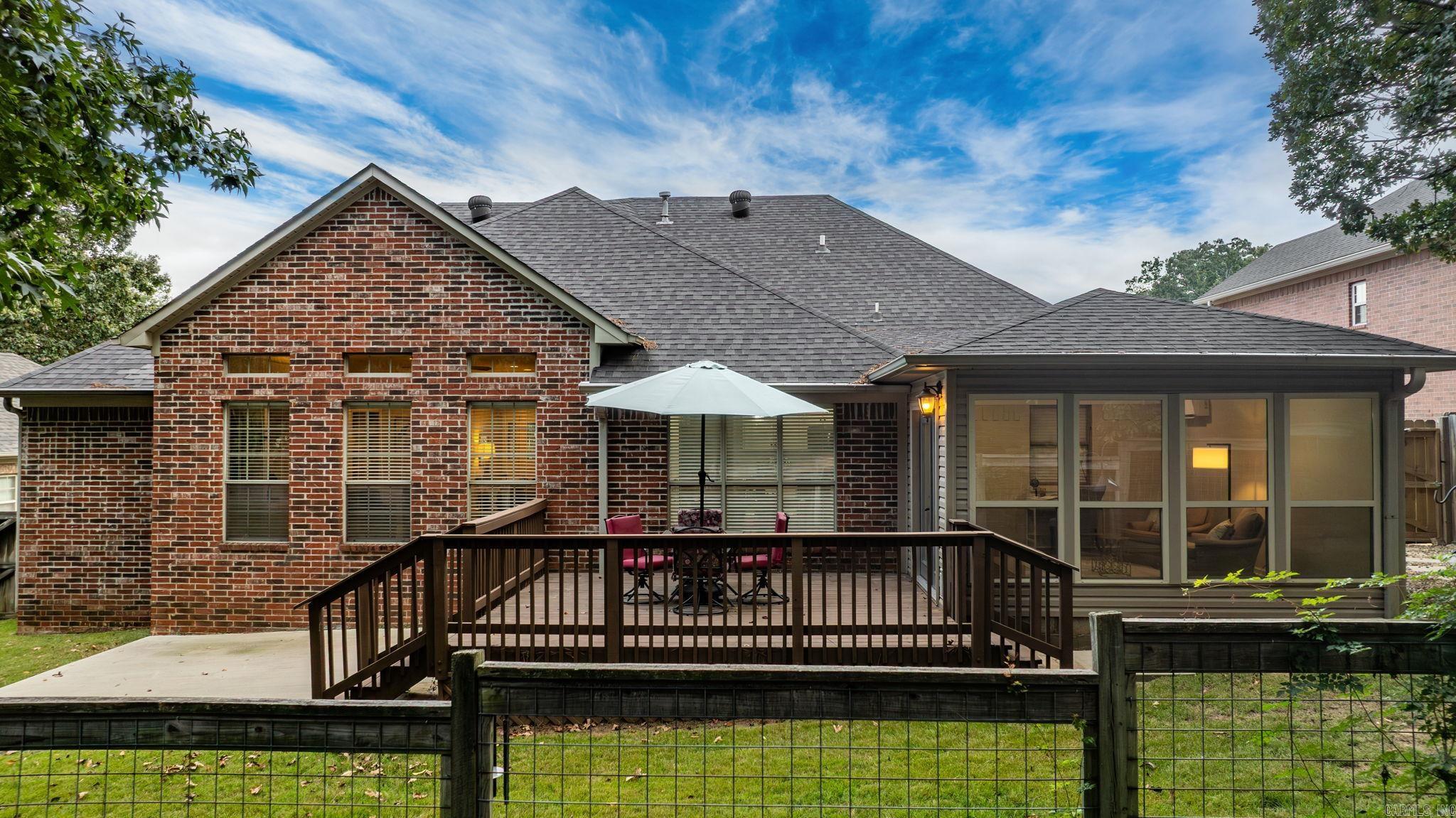 COUNTRY CLUB OF ARK THE - Residential