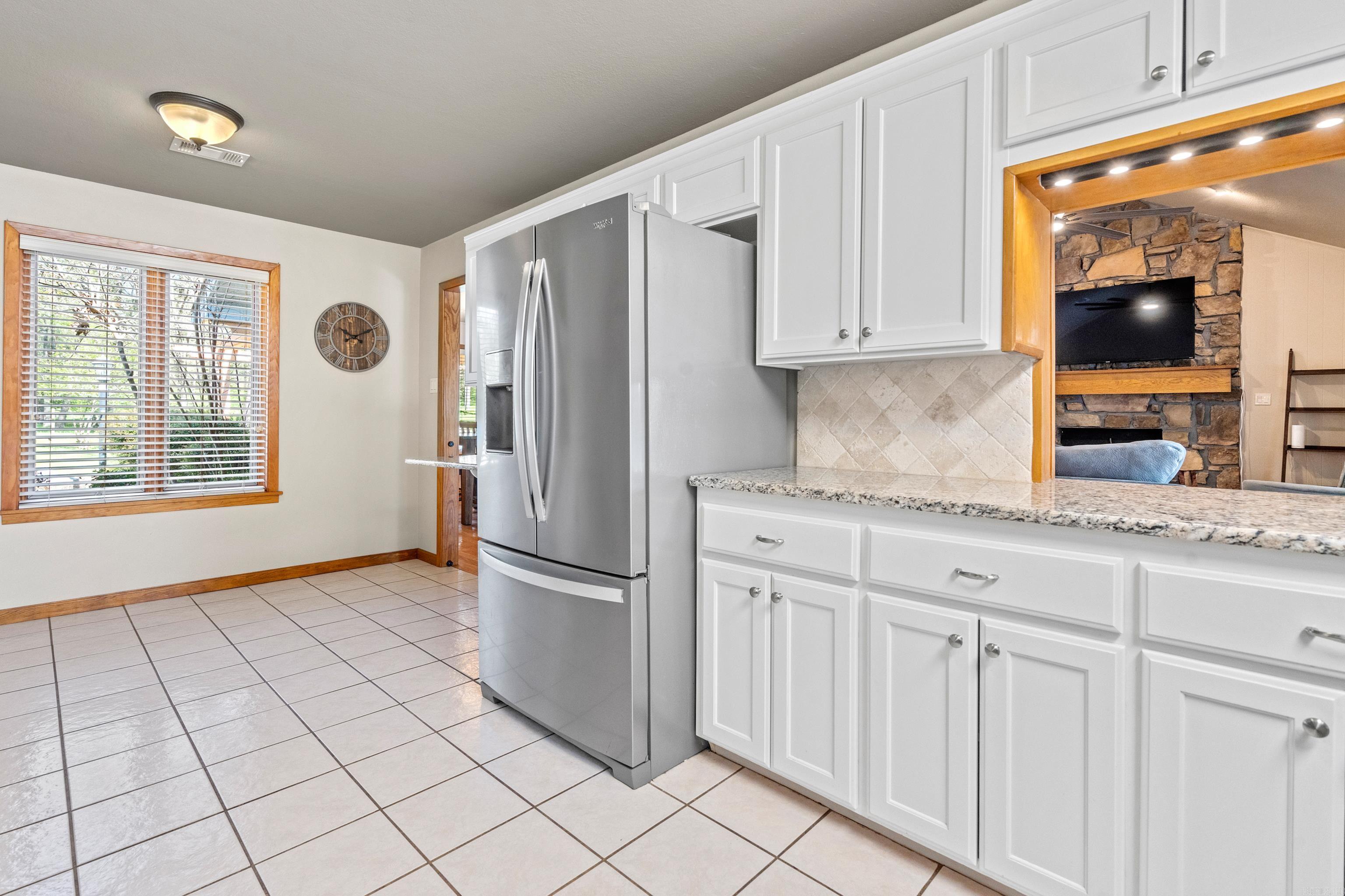 LAKECREST - Residential