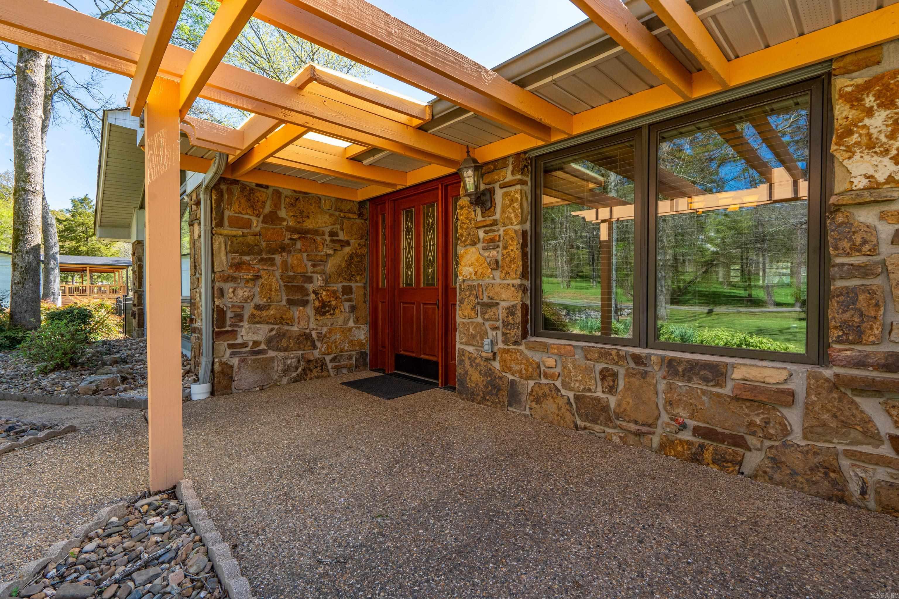LAKECREST - Residential