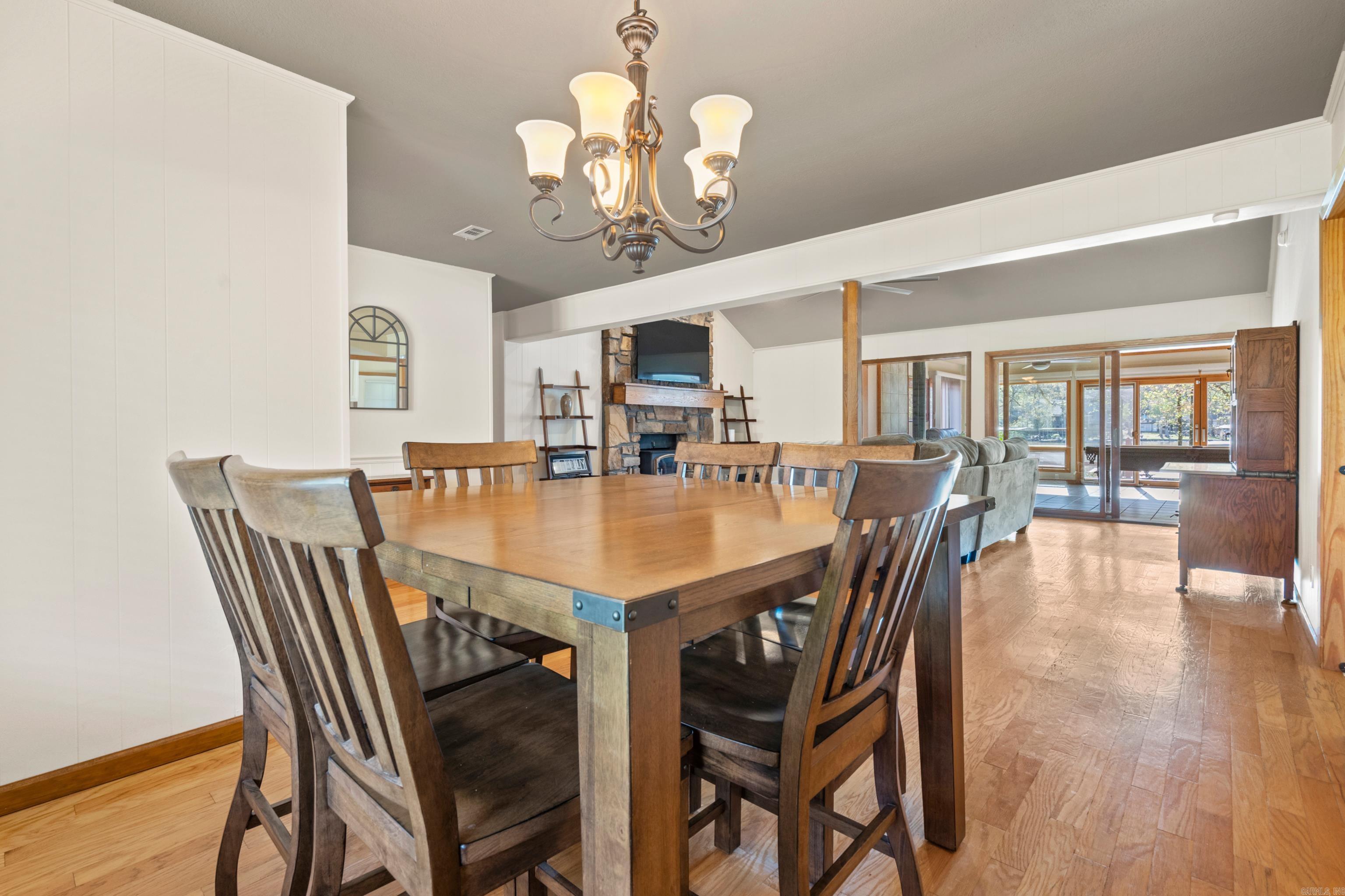 LAKECREST - Residential