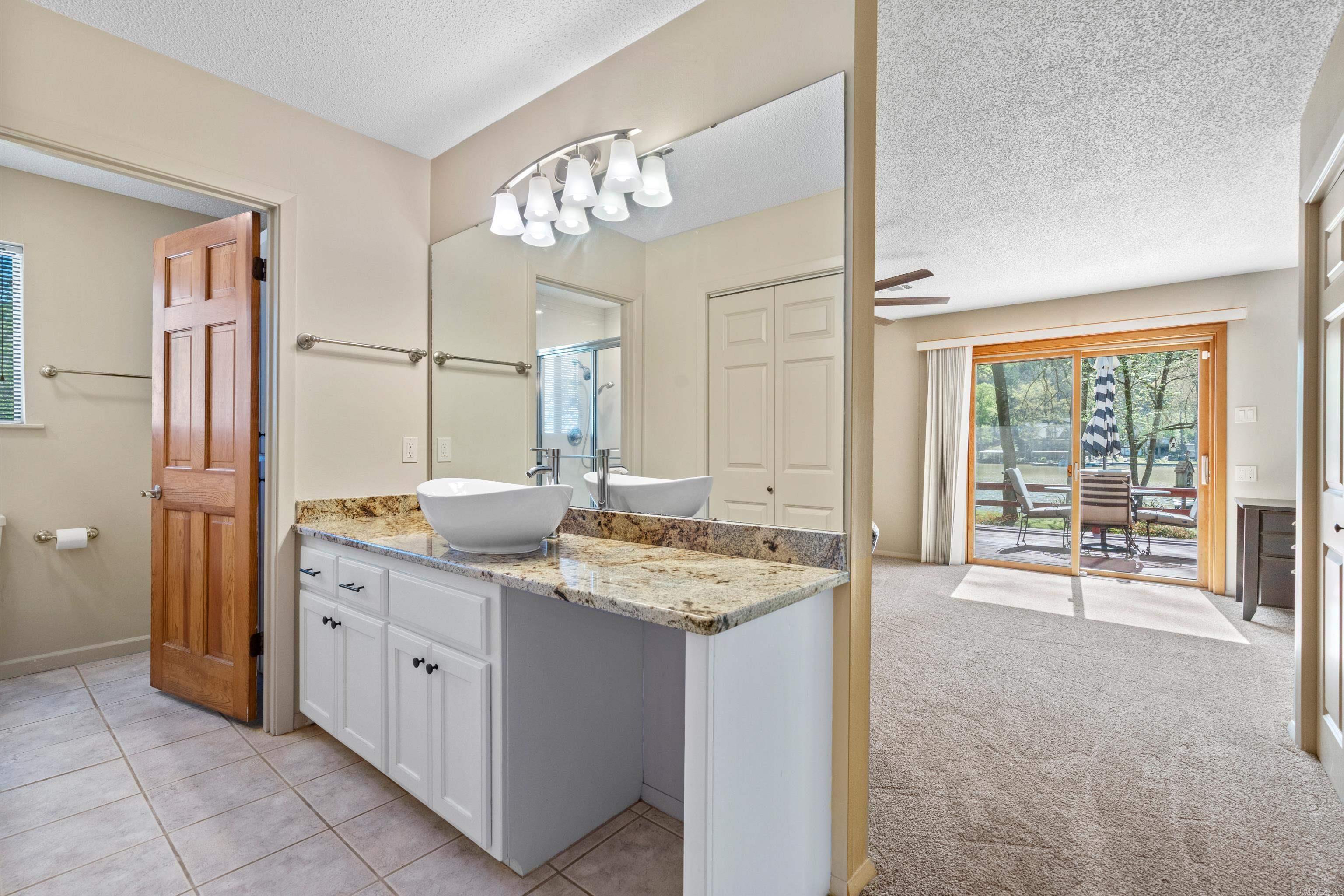 LAKECREST - Residential