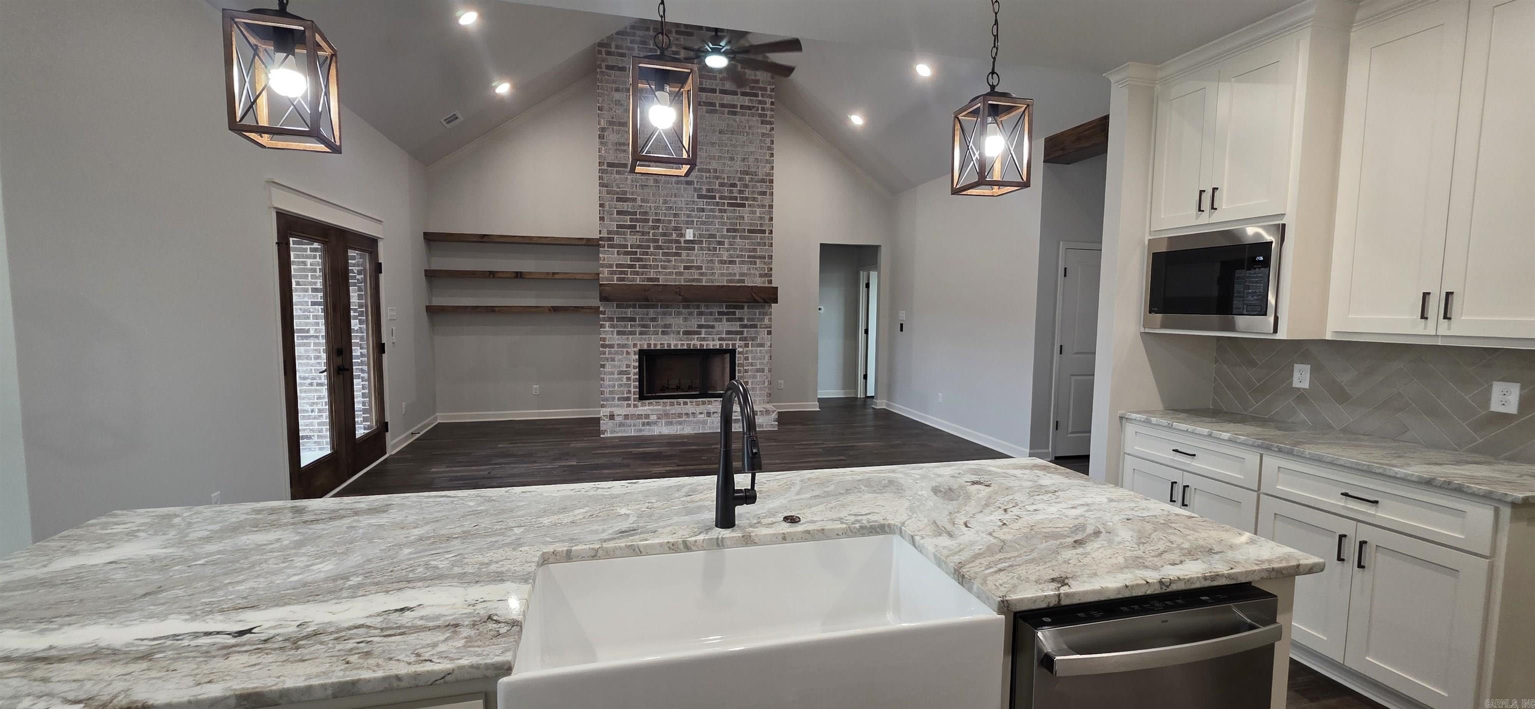 JACKSON ACRES - Residential