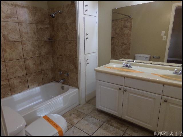 Point O'Woods - Residential Lease