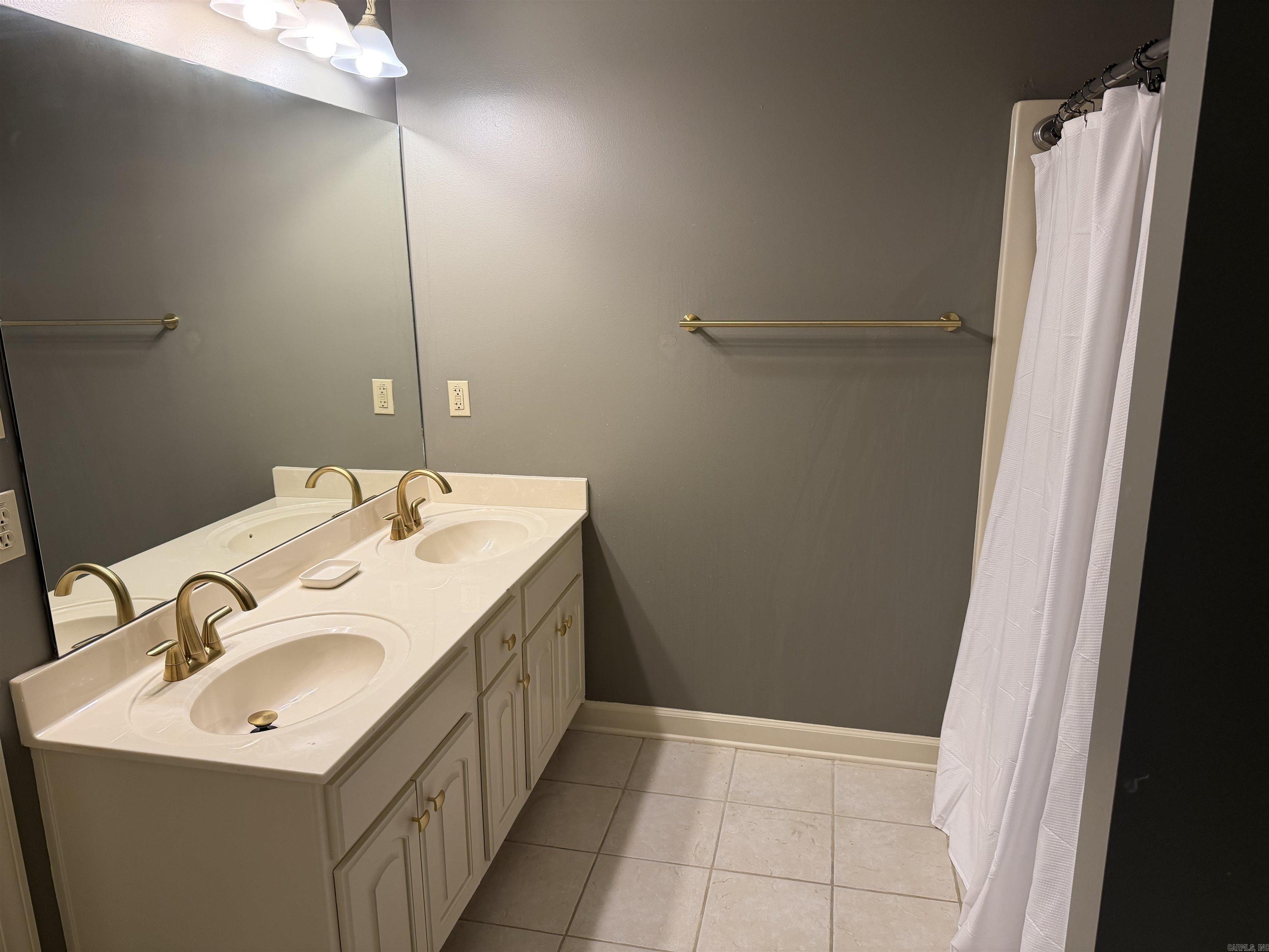 Pebble Beach Woods - Residential Lease